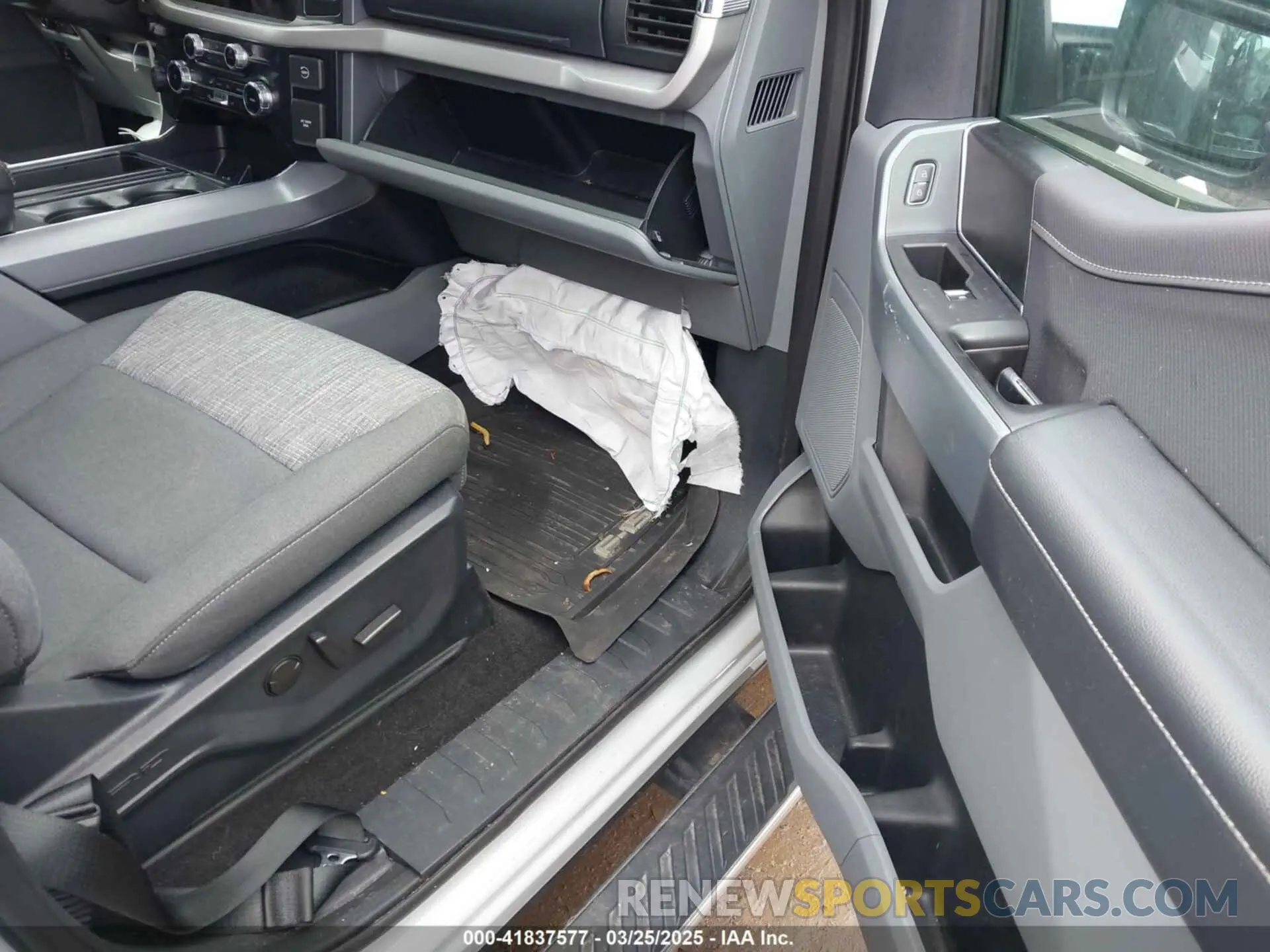 5 Photograph of a damaged car 1FTFW1ED1PFA78062 FORD F-150 2023