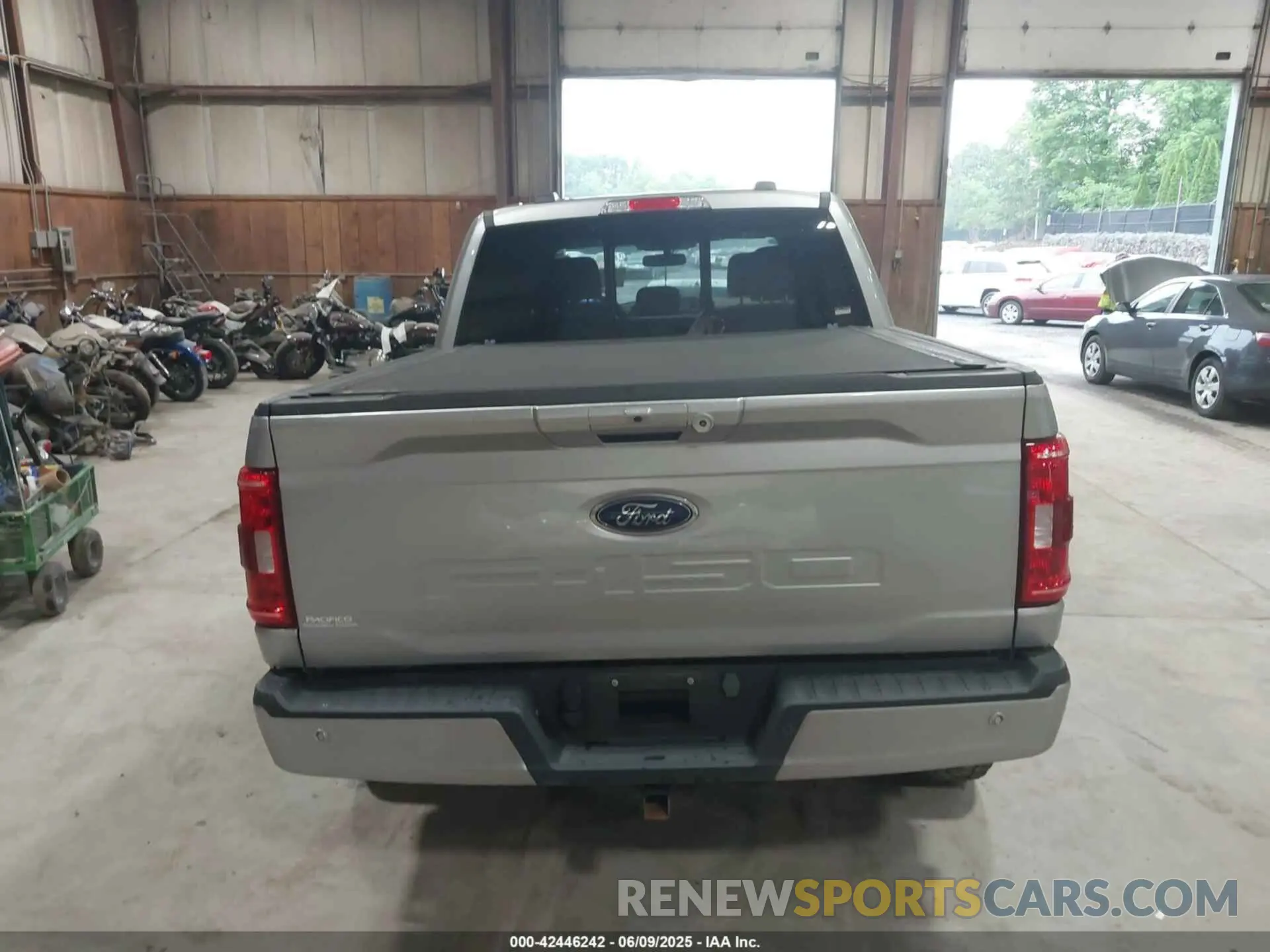 16 Photograph of a damaged car 1FTFW1ED8PFA75482 FORD F-150 2023