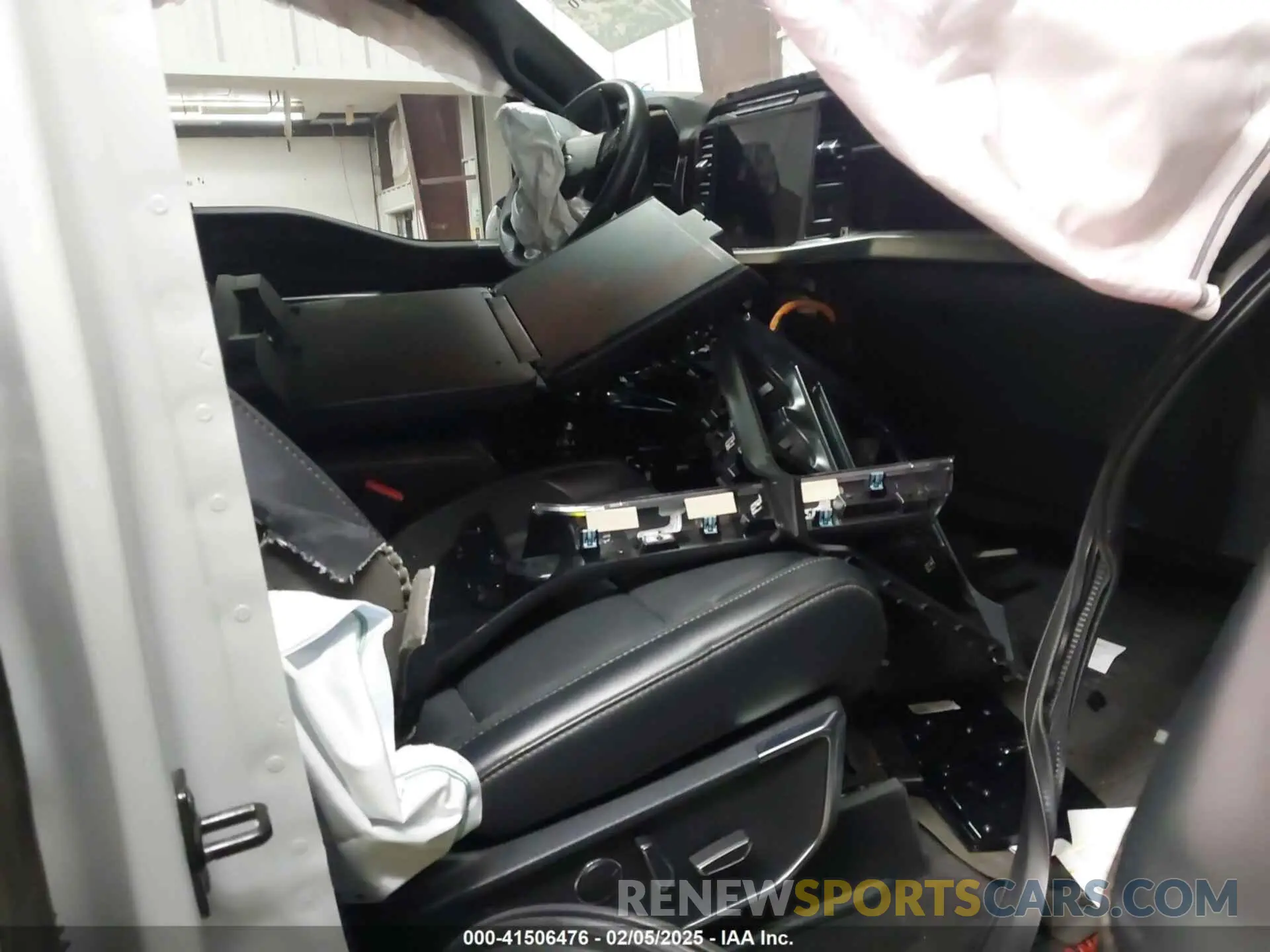5 Photograph of a damaged car 1FTFW1RGXPFB25318 FORD F-150 2023