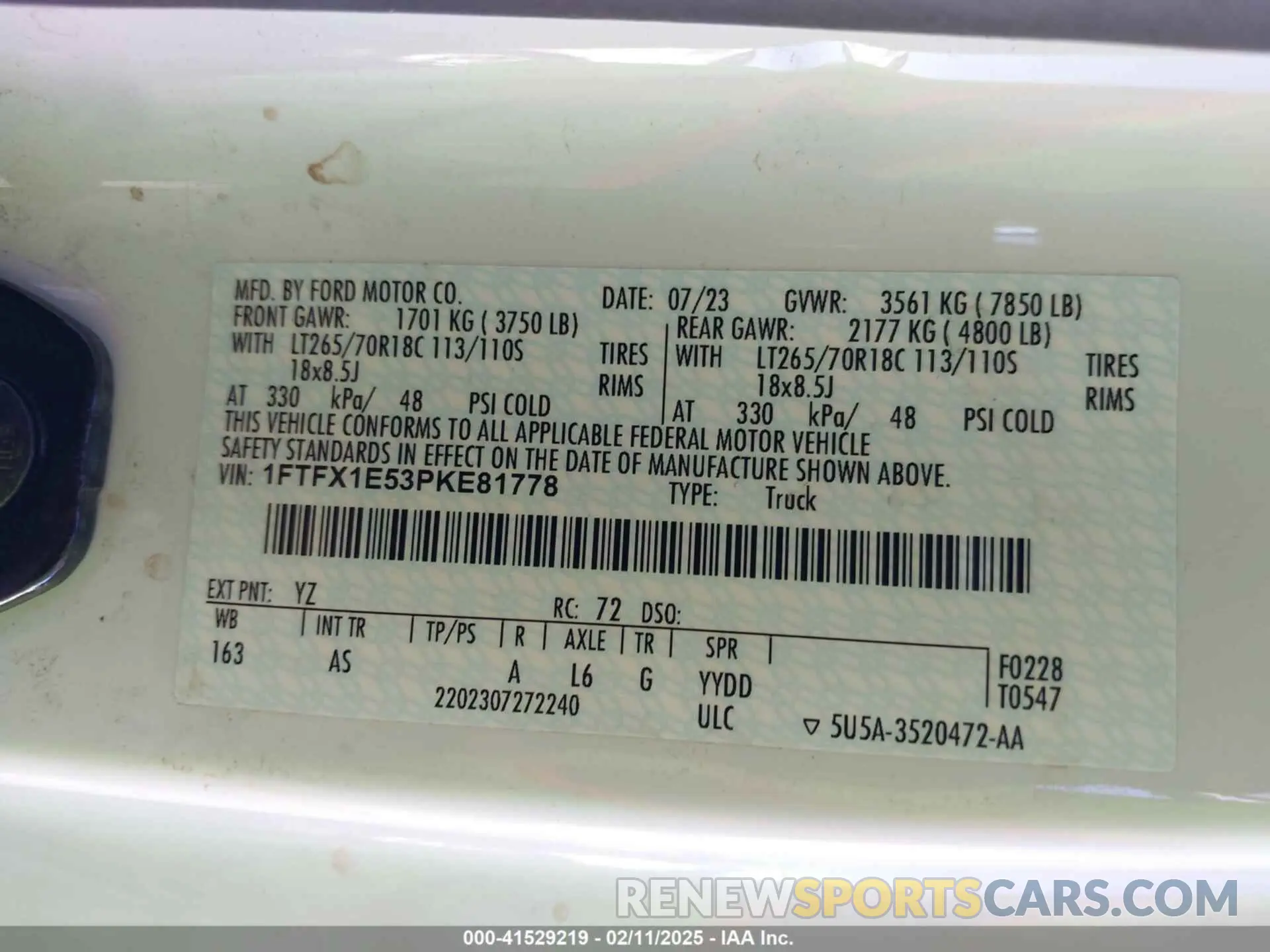 9 Photograph of a damaged car 1FTFX1E53PKE81778 FORD F-150 2023