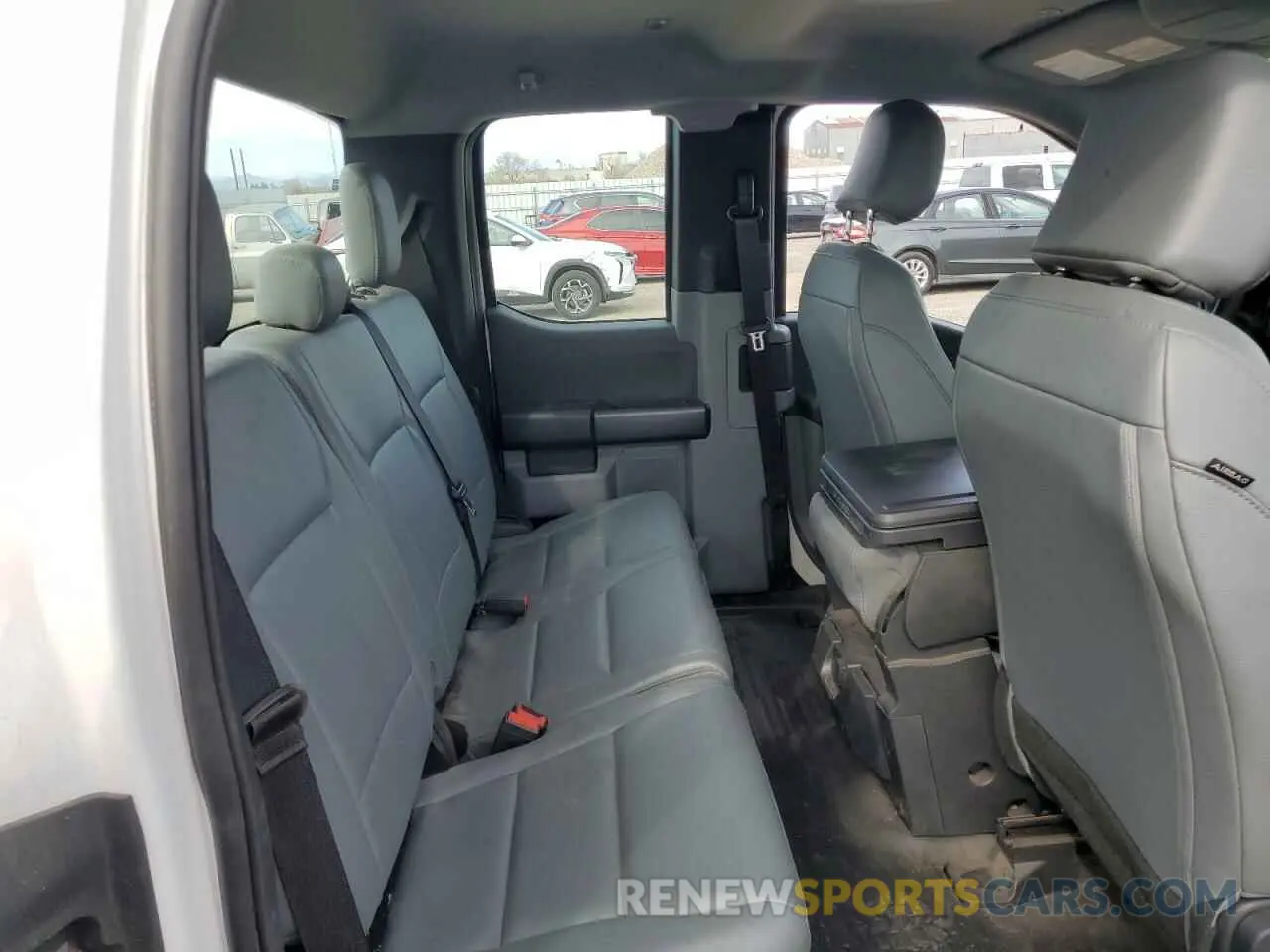 10 Photograph of a damaged car 1FTFX1E55PKF59056 FORD F-150 2023