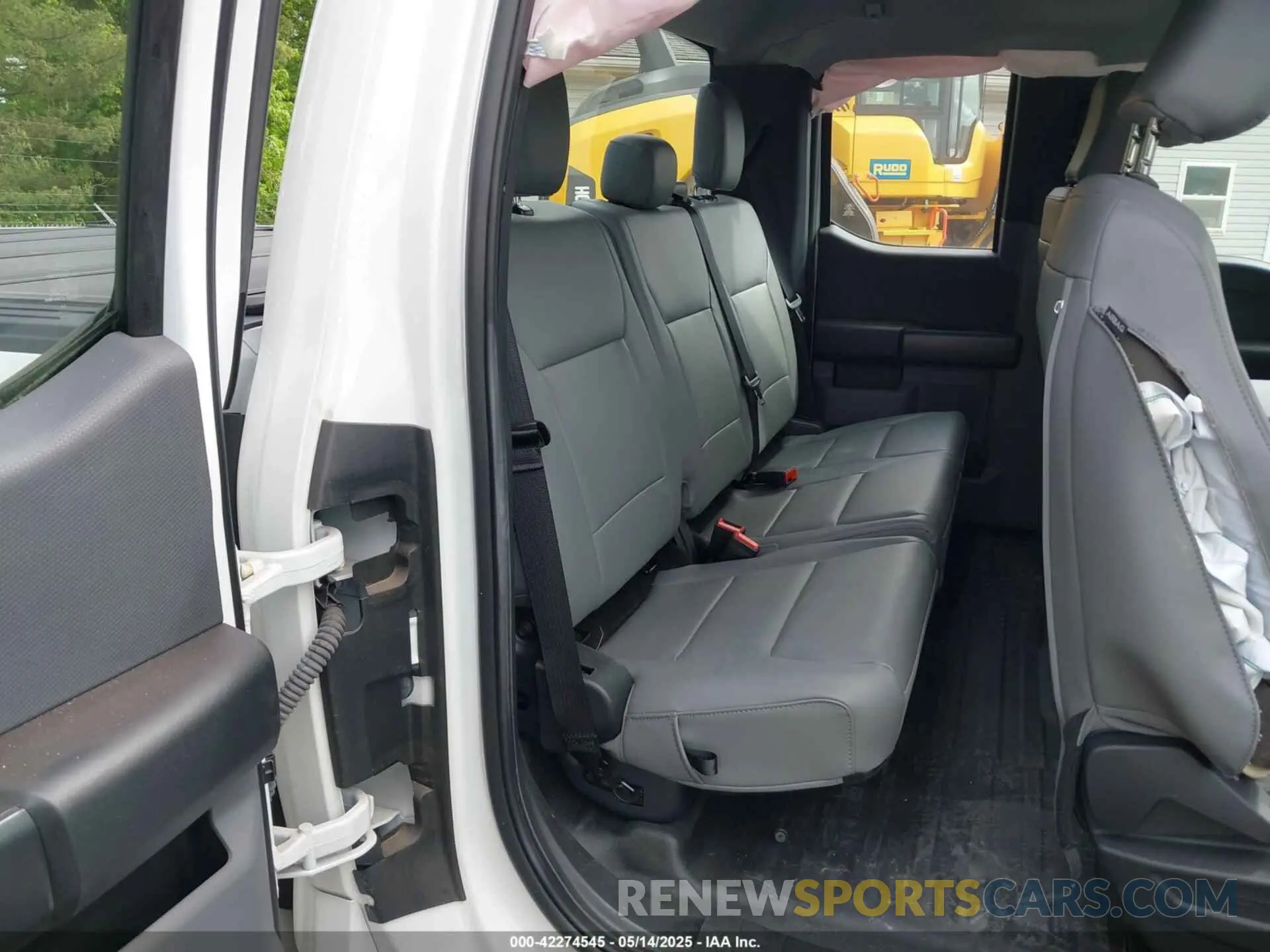 8 Photograph of a damaged car 1FTFX1E55PKG19157 FORD F-150 2023
