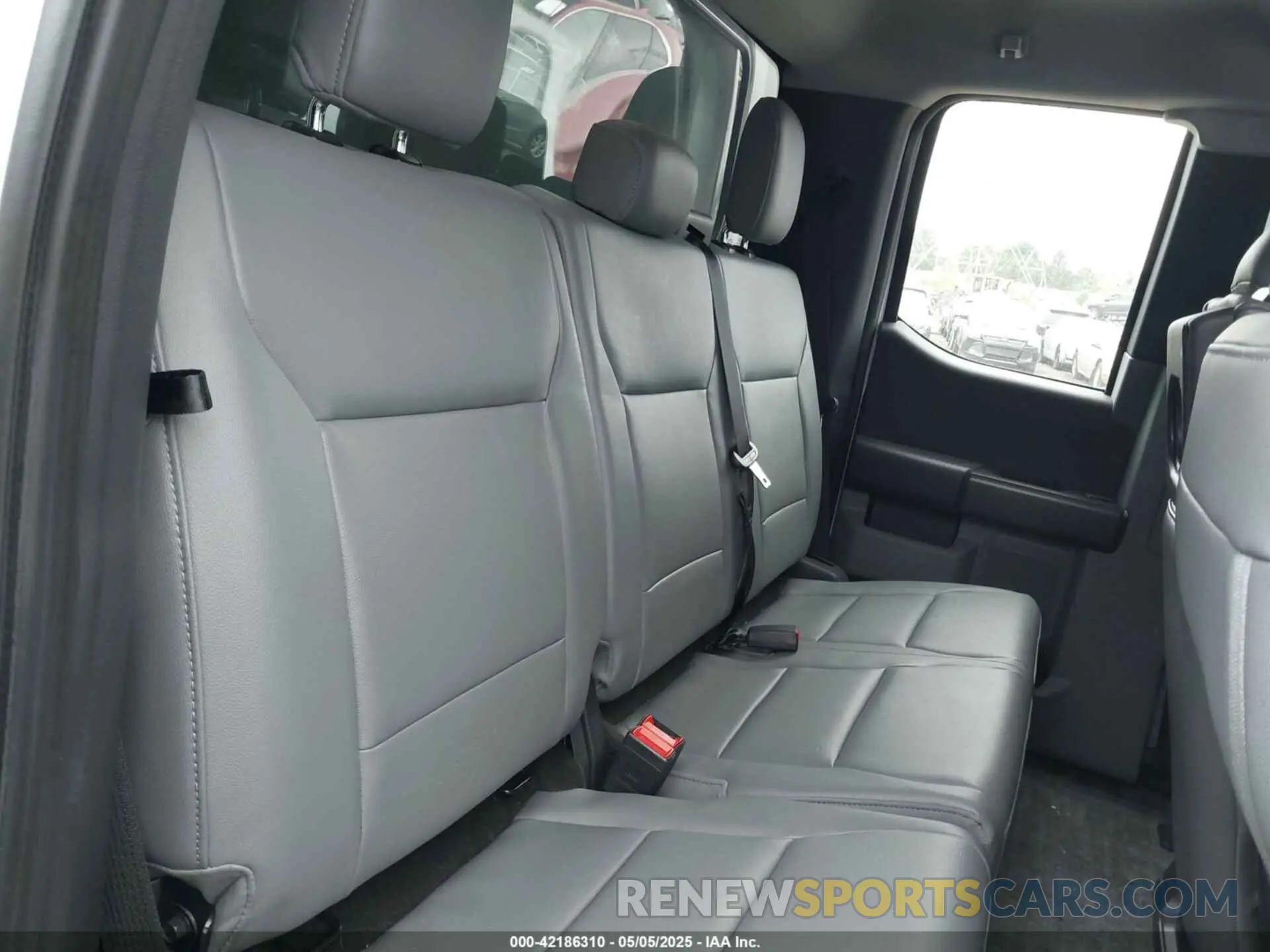 8 Photograph of a damaged car 1FTFX1E58PKE63521 FORD F-150 2023