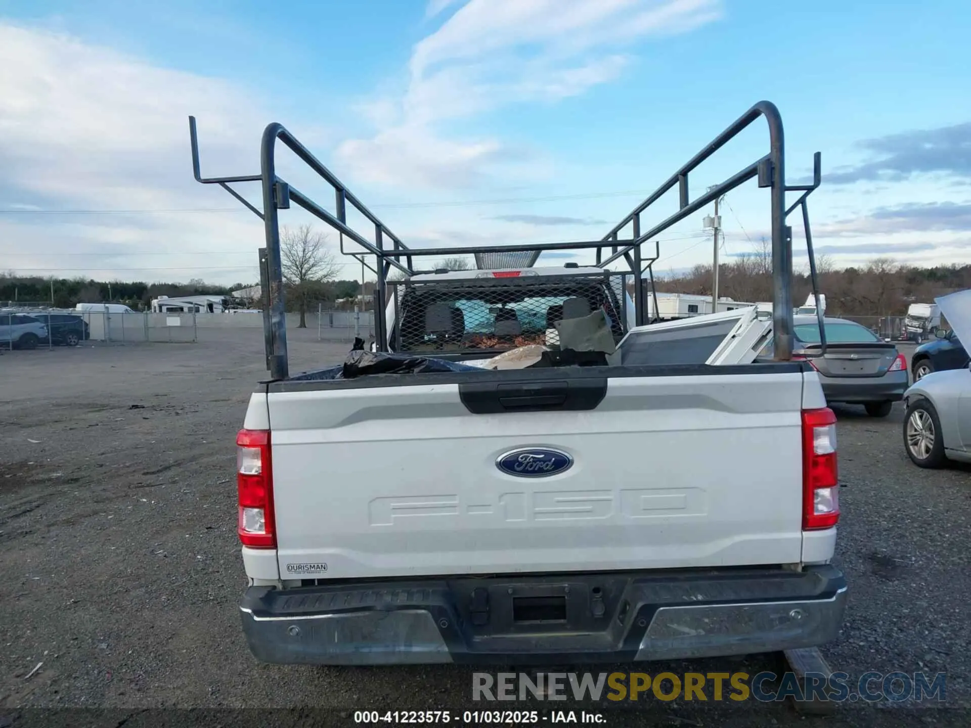 17 Photograph of a damaged car 1FTFX1E59PKF16291 FORD F-150 2023
