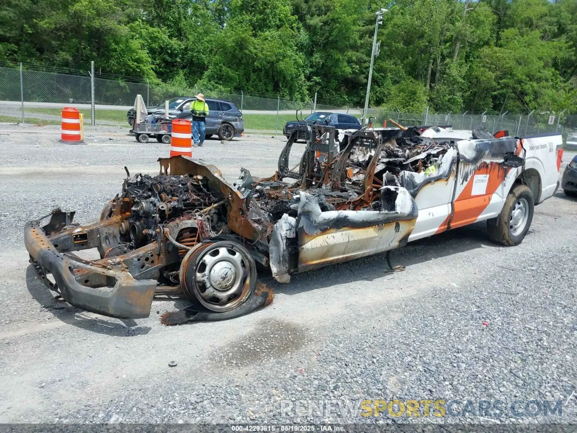 2 Photograph of a damaged car 1FTFX1E81PKE17975 FORD F-150 2023