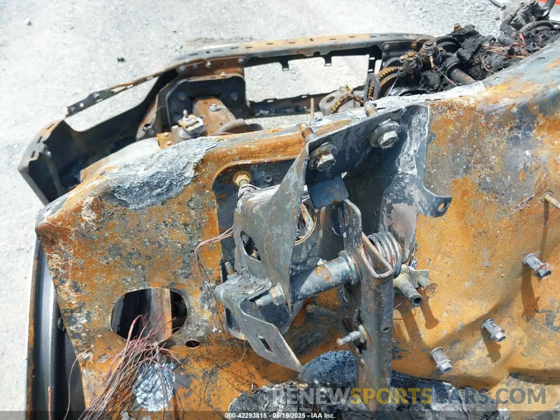 7 Photograph of a damaged car 1FTFX1E81PKE17975 FORD F-150 2023