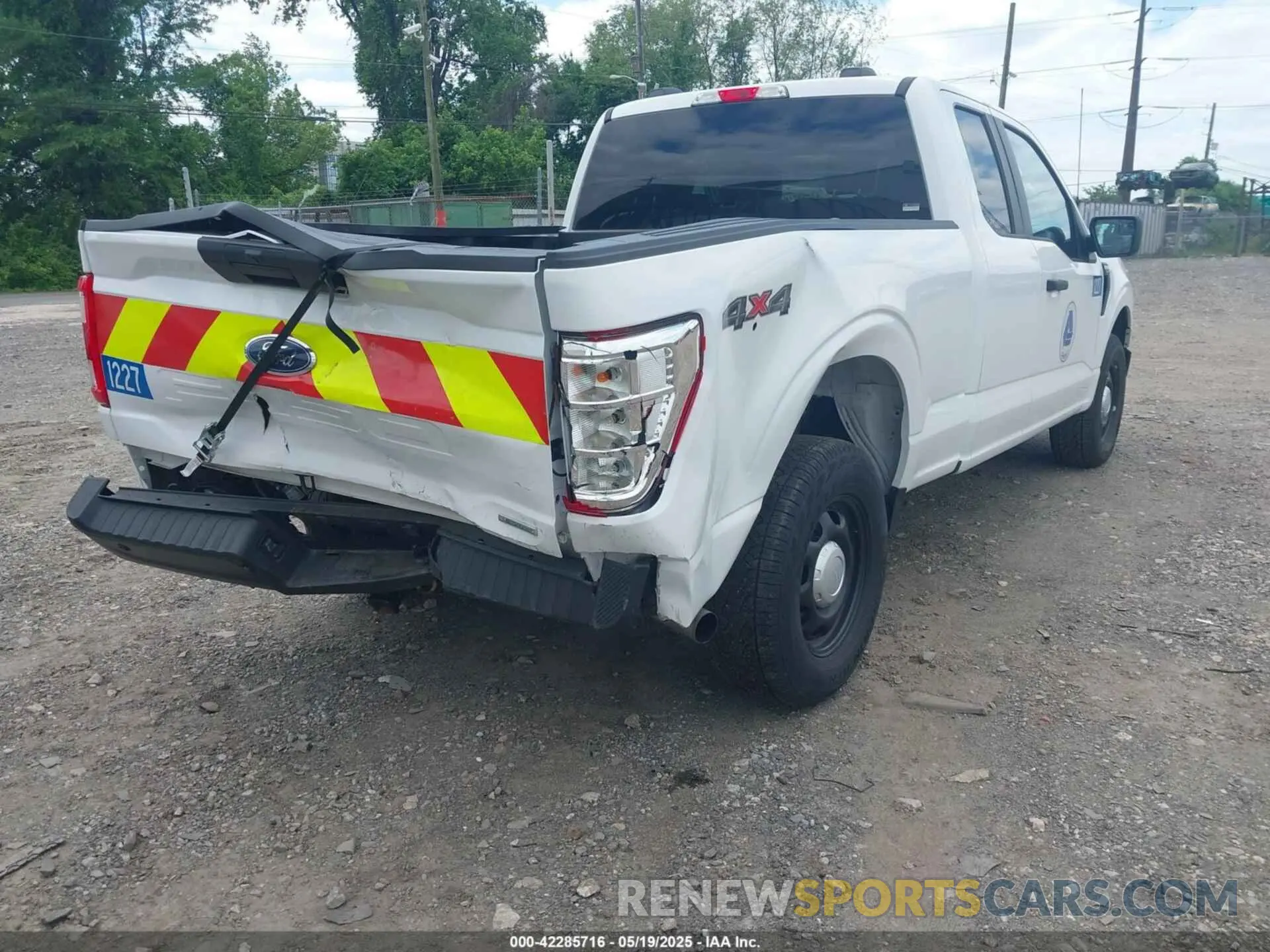 4 Photograph of a damaged car 1FTFX1E87PKF79125 FORD F-150 2023