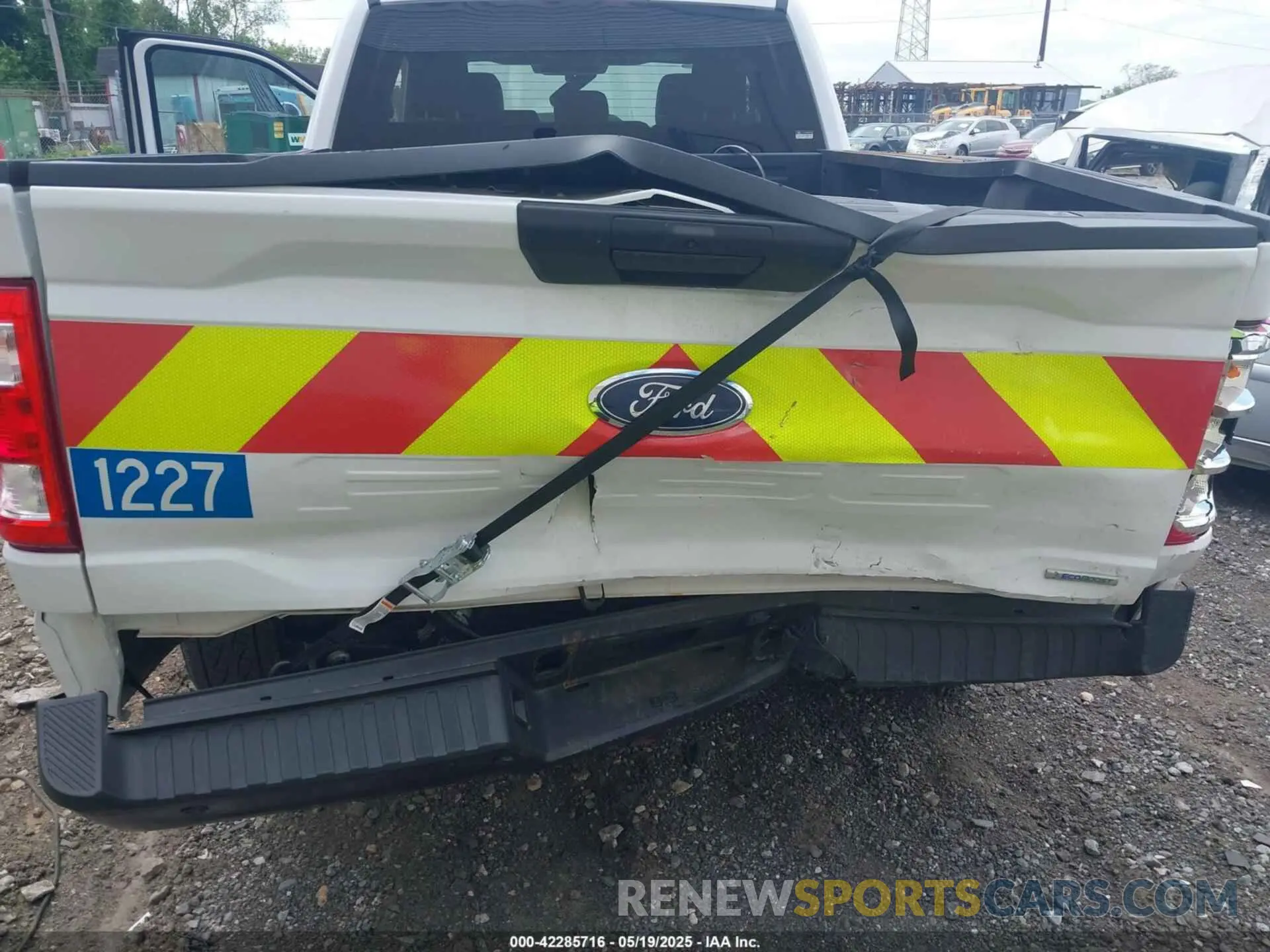 6 Photograph of a damaged car 1FTFX1E87PKF79125 FORD F-150 2023
