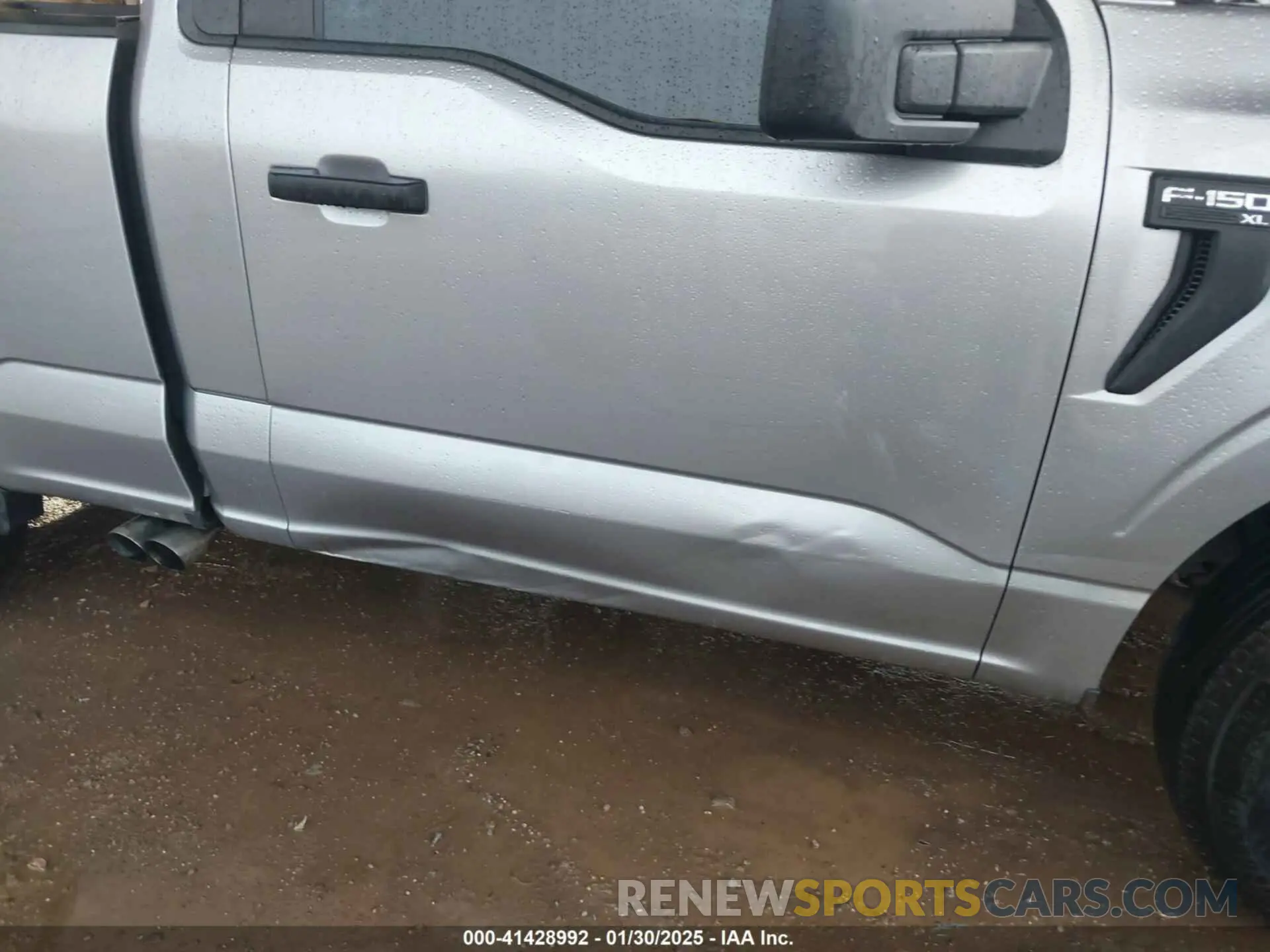 19 Photograph of a damaged car 1FTMF1C5XPKG17501 FORD F-150 2023