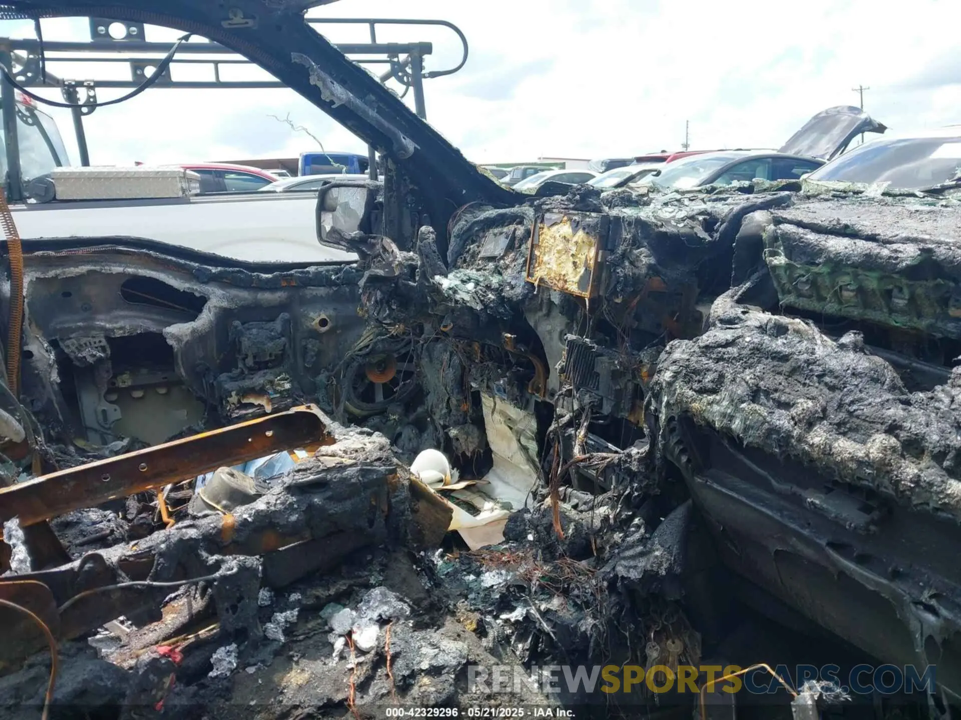 5 Photograph of a damaged car 1FTMF1CB5PKE02713 FORD F-150 2023