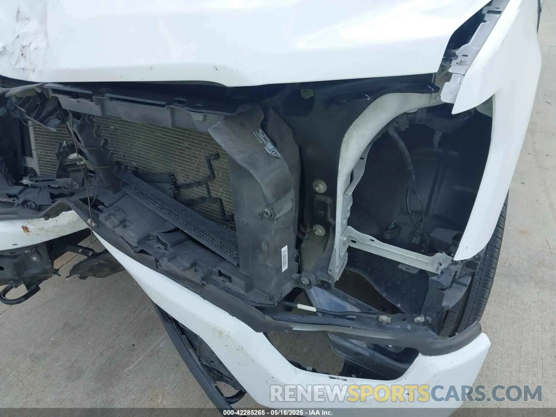 17 Photograph of a damaged car 1FTMF1E59PKE06061 FORD F-150 2023
