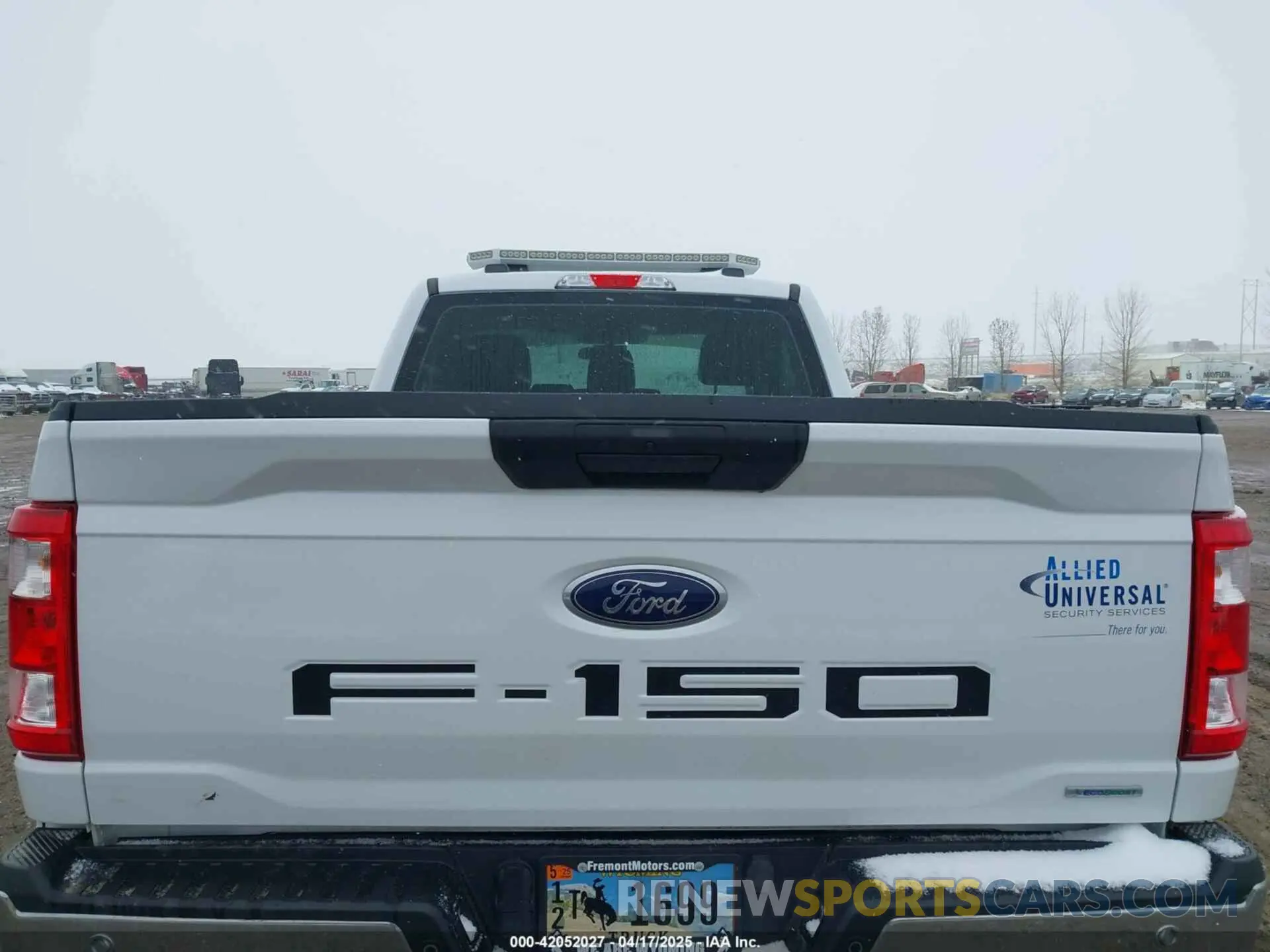 17 Photograph of a damaged car 1FTMF1EP6PKE87165 FORD F-150 2023
