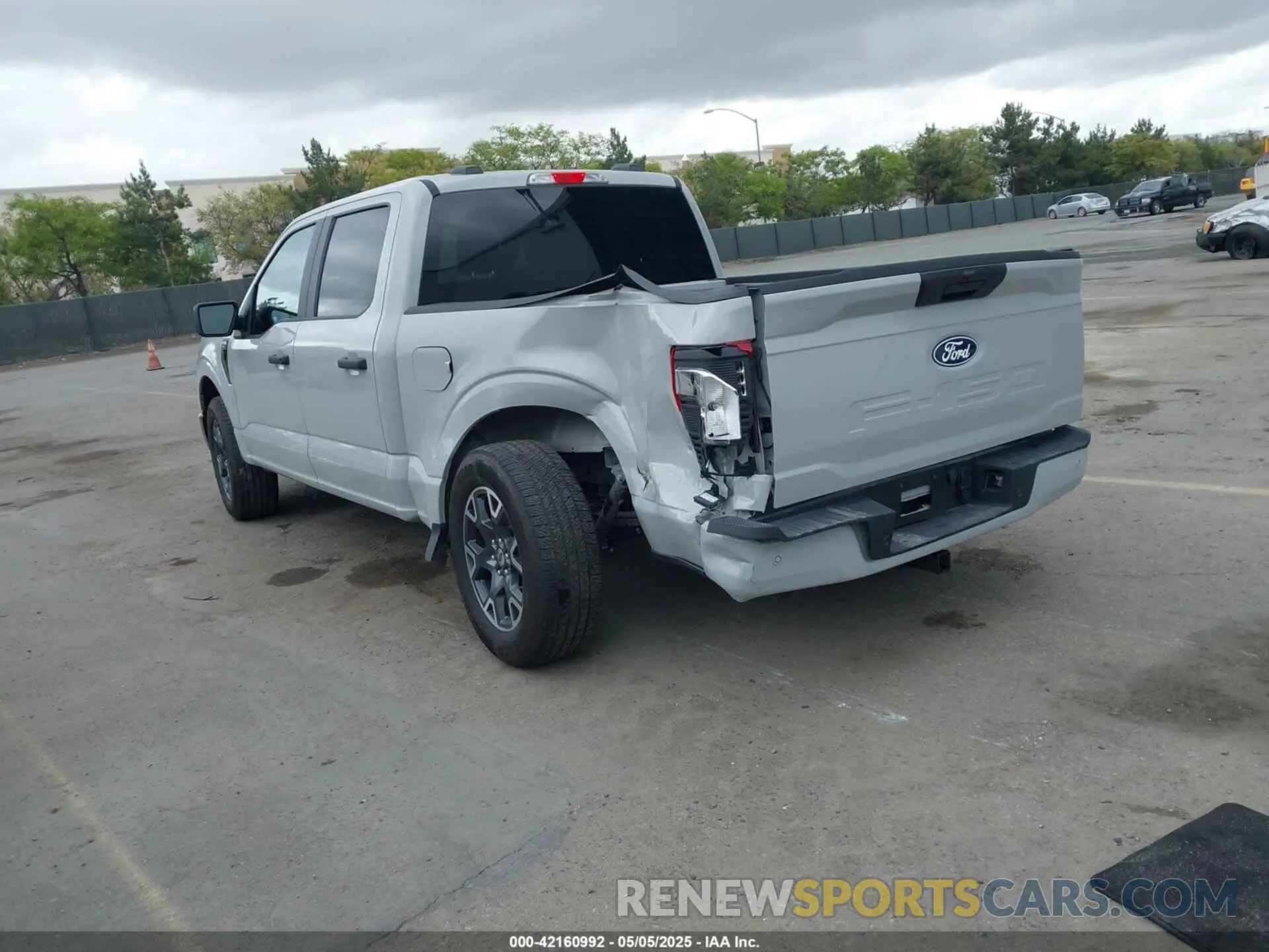 3 Photograph of a damaged car 1FTEW2KPXRKD46102 FORD F-150 2024