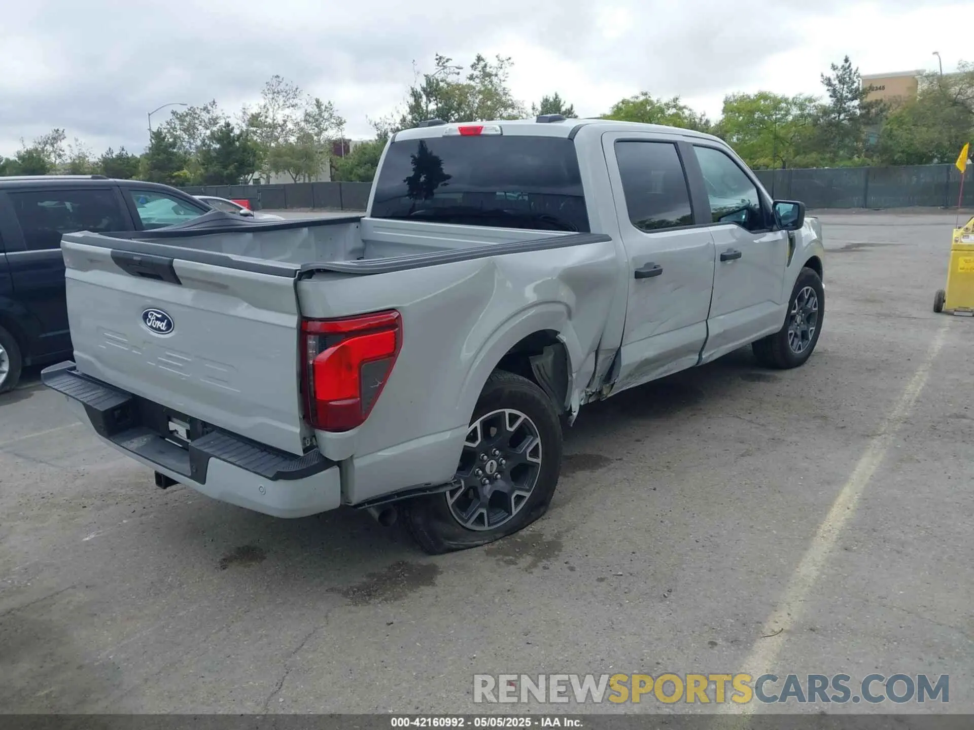 4 Photograph of a damaged car 1FTEW2KPXRKD46102 FORD F-150 2024