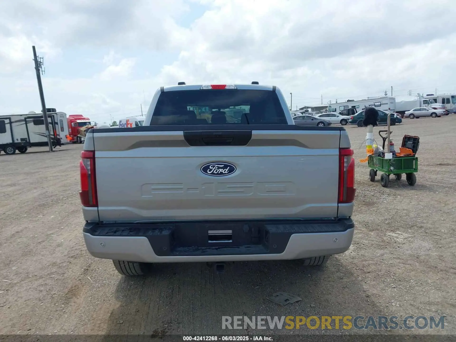 16 Photograph of a damaged car 1FTEW2KPXRKE71407 FORD F-150 2024