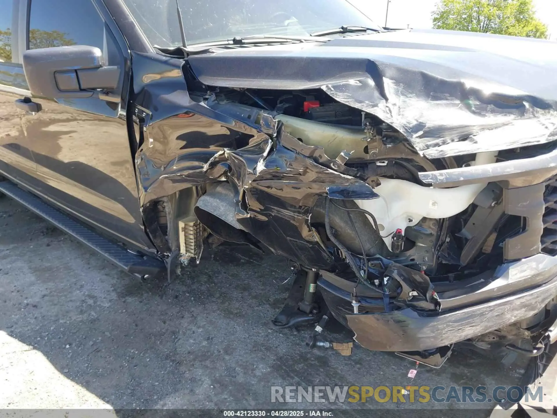 6 Photograph of a damaged car 1FTEW2LP9RKD84628 FORD F-150 2024