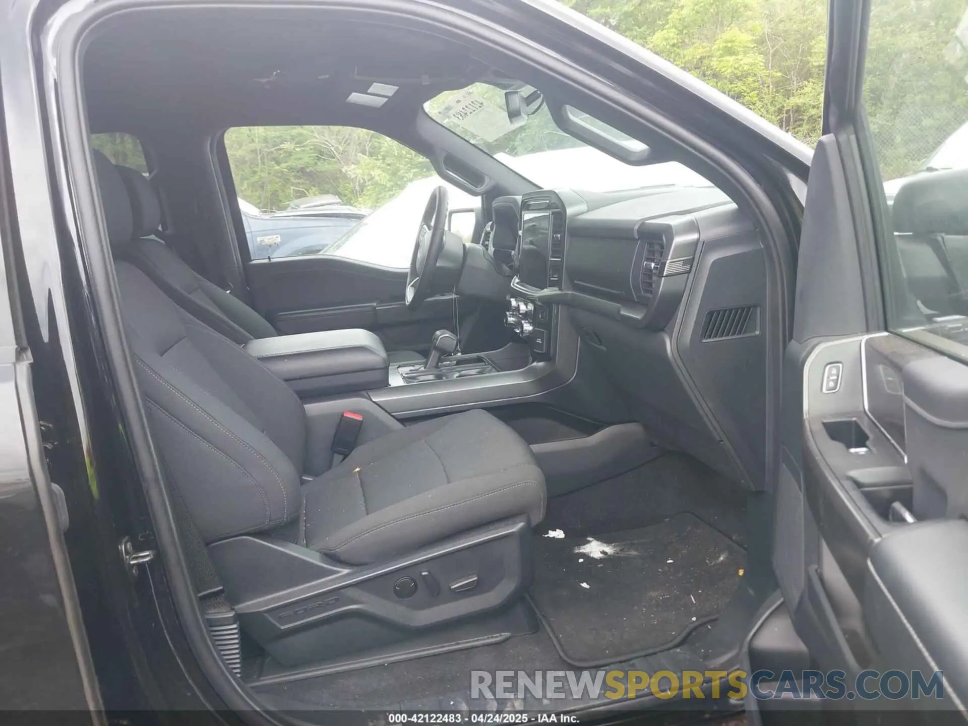 1 Photograph of a damaged car 1FTEW3K5XRKD68427 FORD F-150 2024