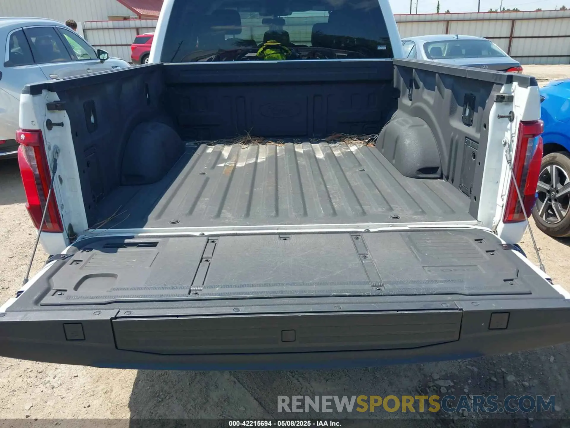 18 Photograph of a damaged car 1FTEW3KPXRKD94379 FORD F-150 2024
