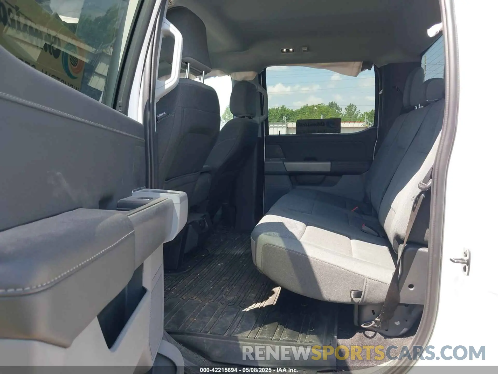 8 Photograph of a damaged car 1FTEW3KPXRKD94379 FORD F-150 2024