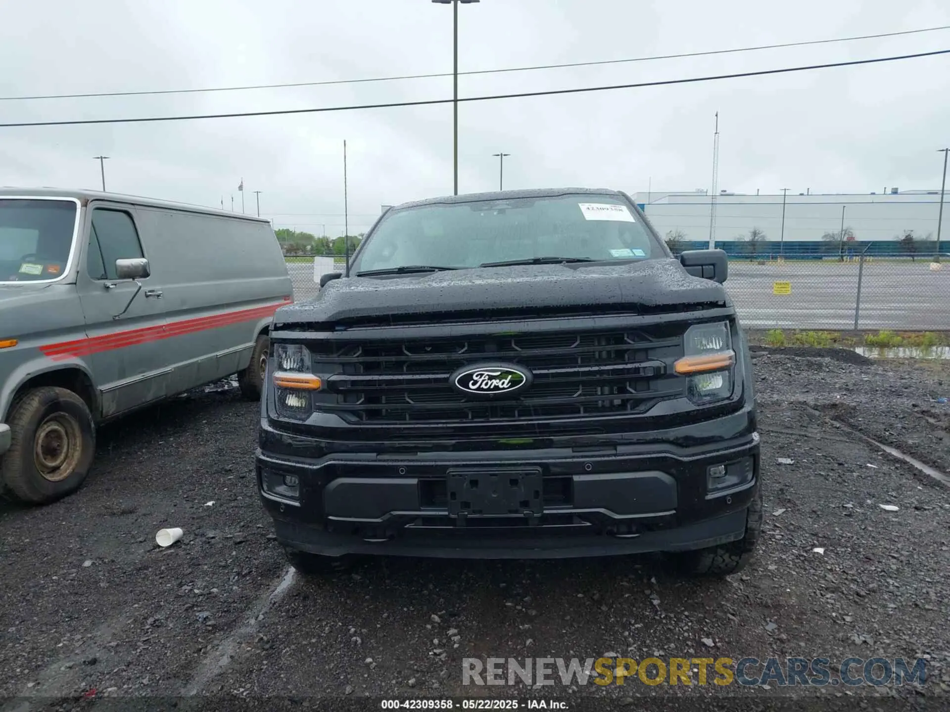 11 Photograph of a damaged car 1FTEW3LPXRKE96960 FORD F-150 2024