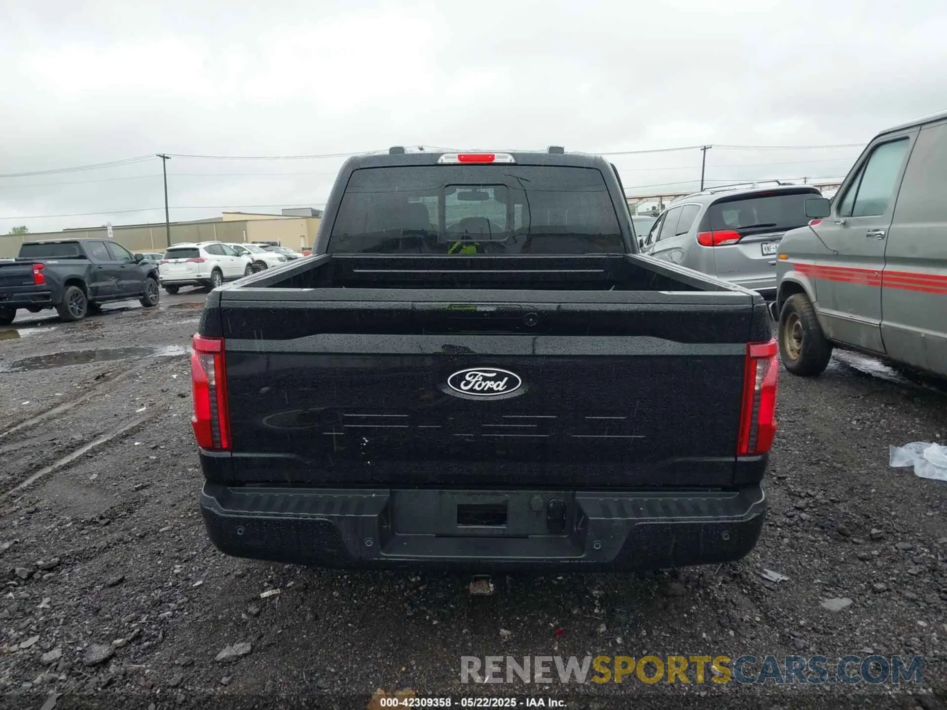 15 Photograph of a damaged car 1FTEW3LPXRKE96960 FORD F-150 2024