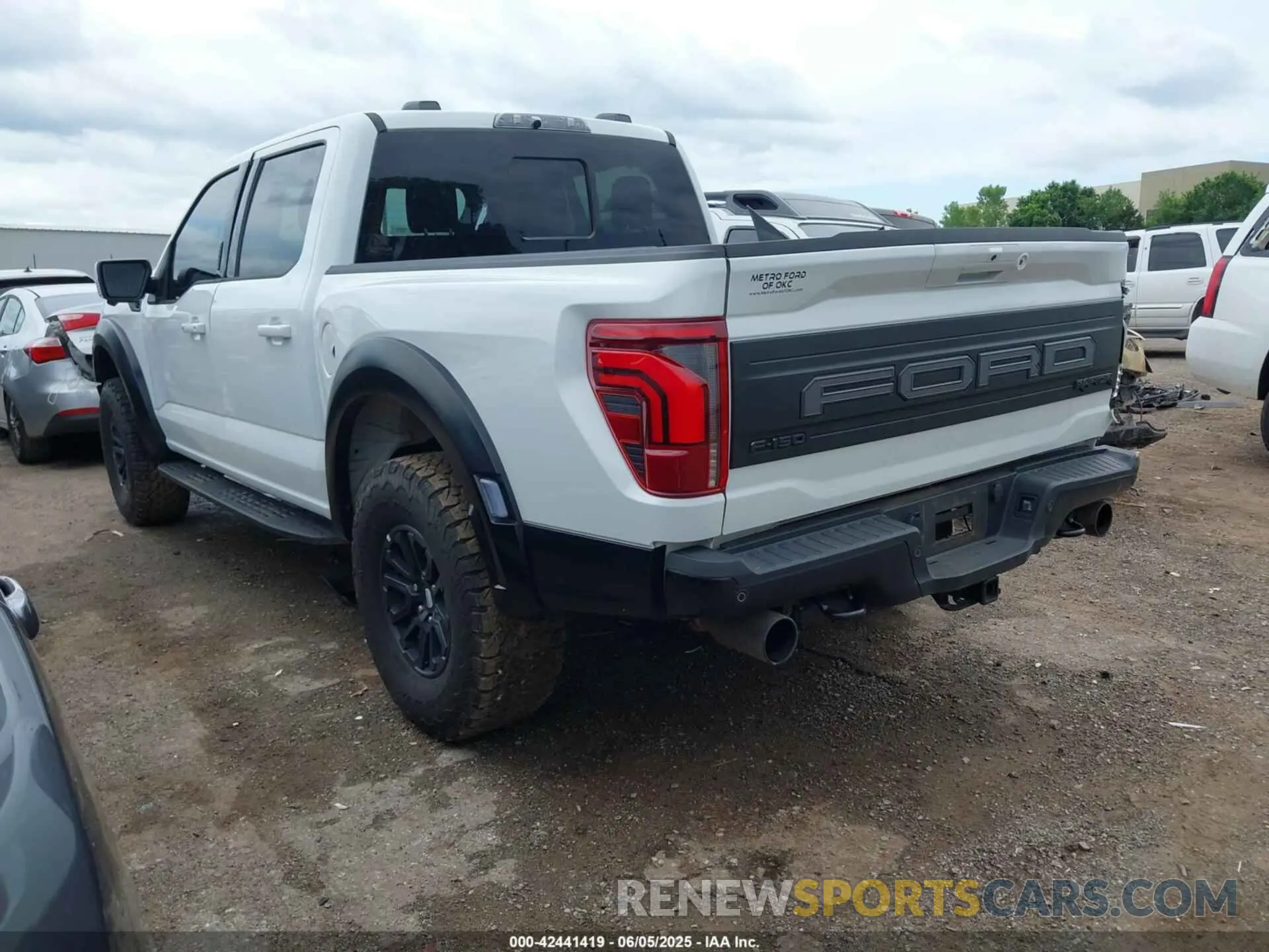 3 Photograph of a damaged car 1FTFW1RG9RFB51153 FORD F-150 2024