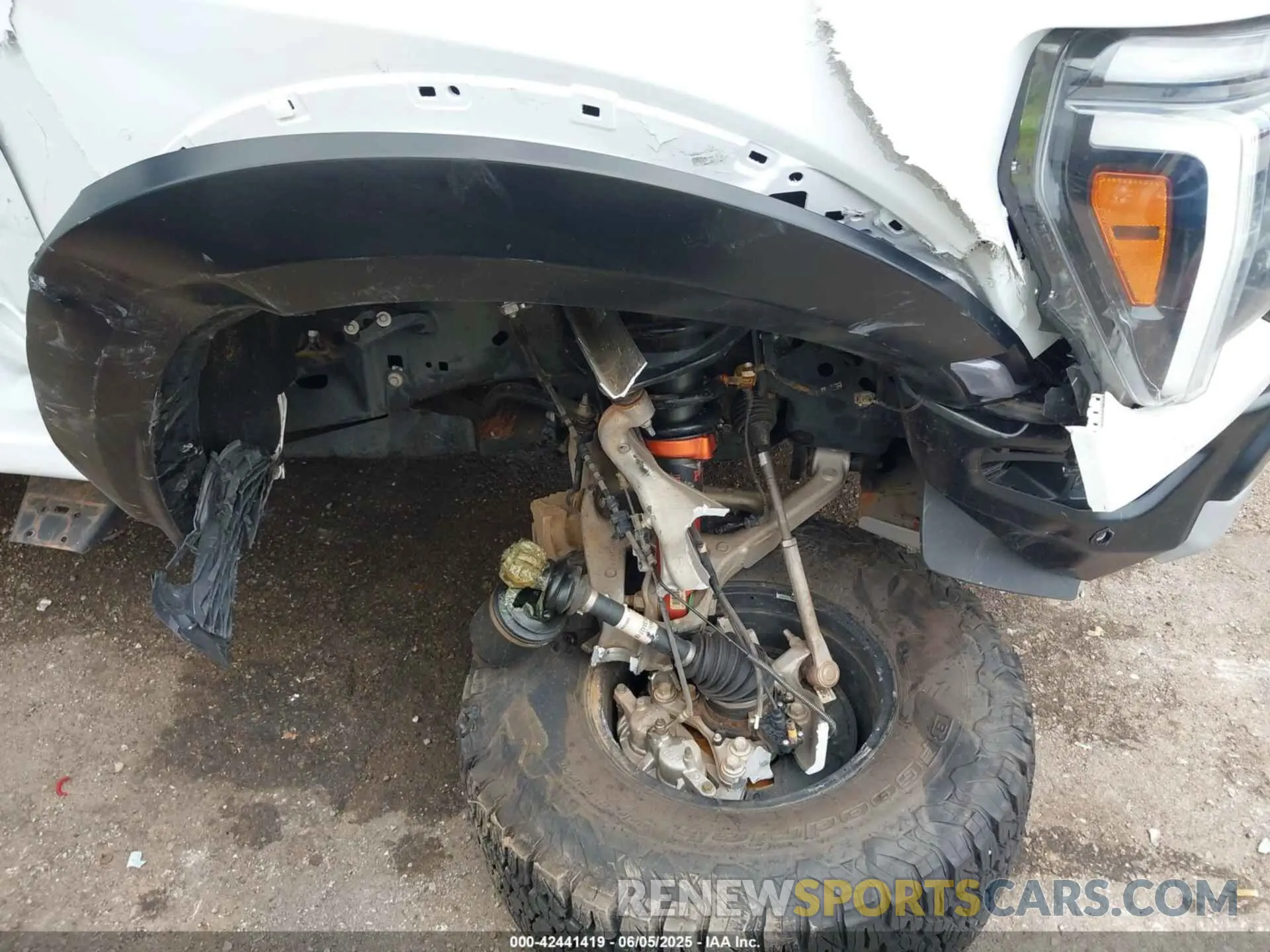 6 Photograph of a damaged car 1FTFW1RG9RFB51153 FORD F-150 2024