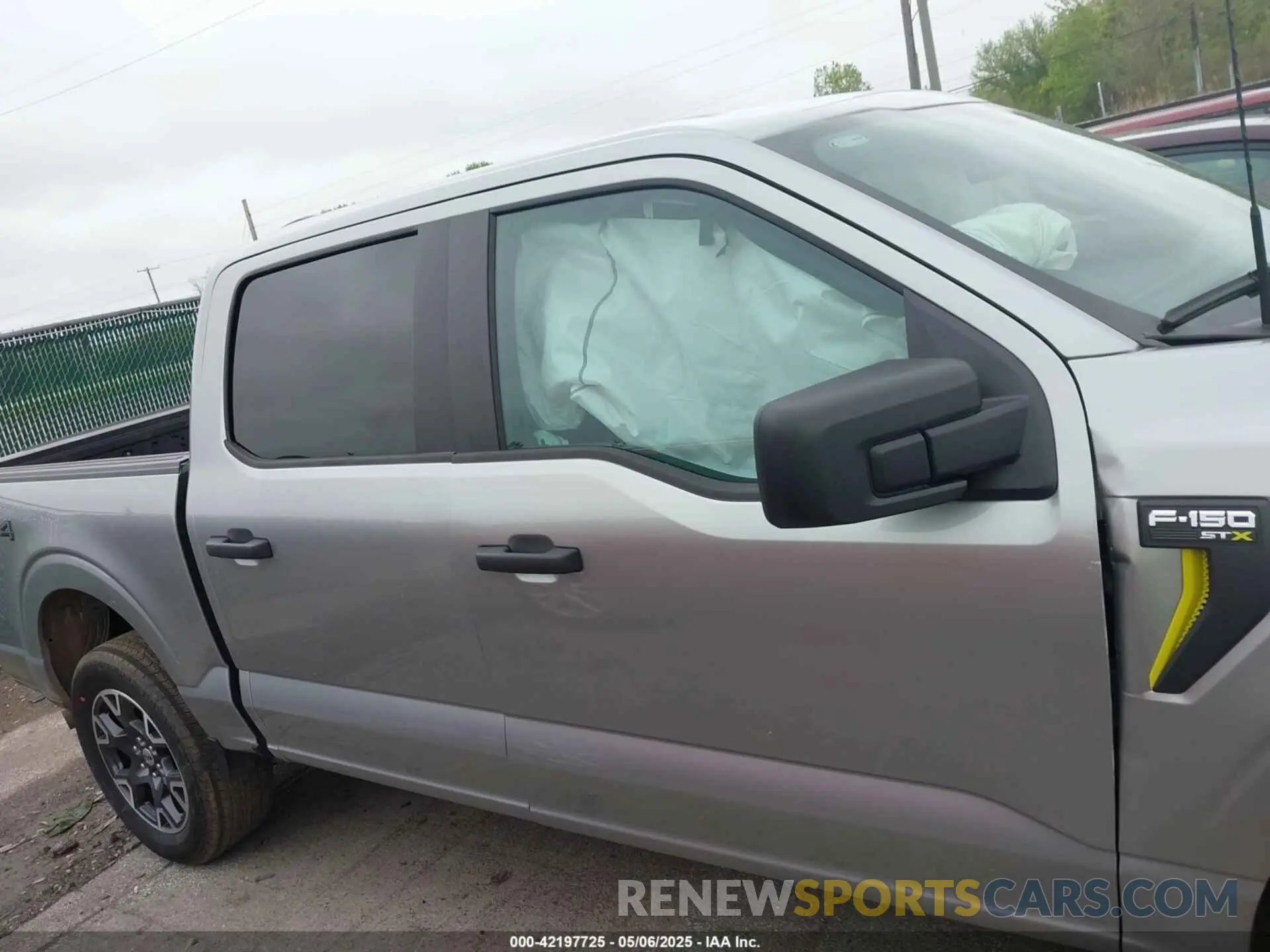 13 Photograph of a damaged car 1FTFW2L52RKD80293 FORD F-150 2024