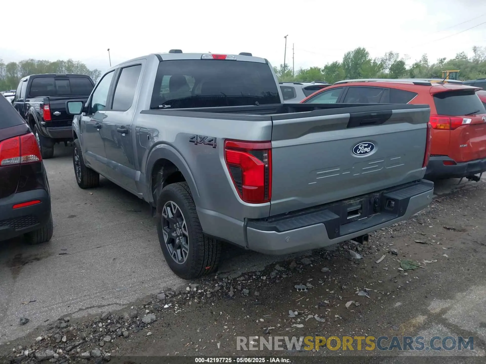 3 Photograph of a damaged car 1FTFW2L52RKD80293 FORD F-150 2024