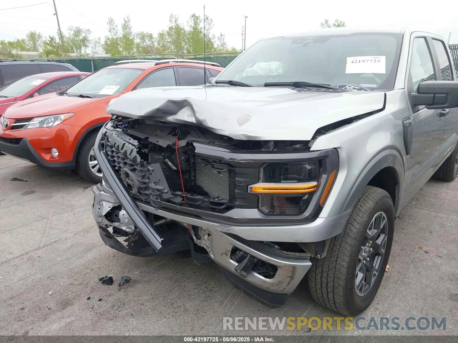 6 Photograph of a damaged car 1FTFW2L52RKD80293 FORD F-150 2024