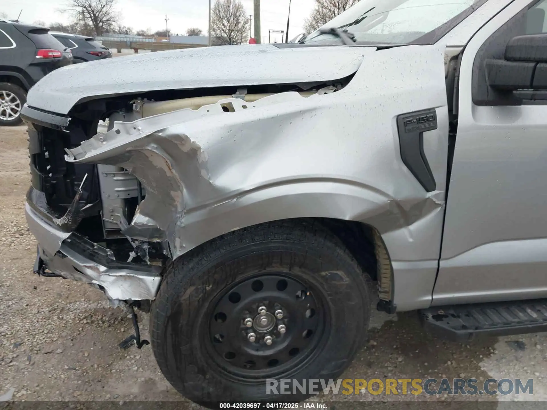 17 Photograph of a damaged car 1FTFW2L57RKE38351 FORD F-150 2024