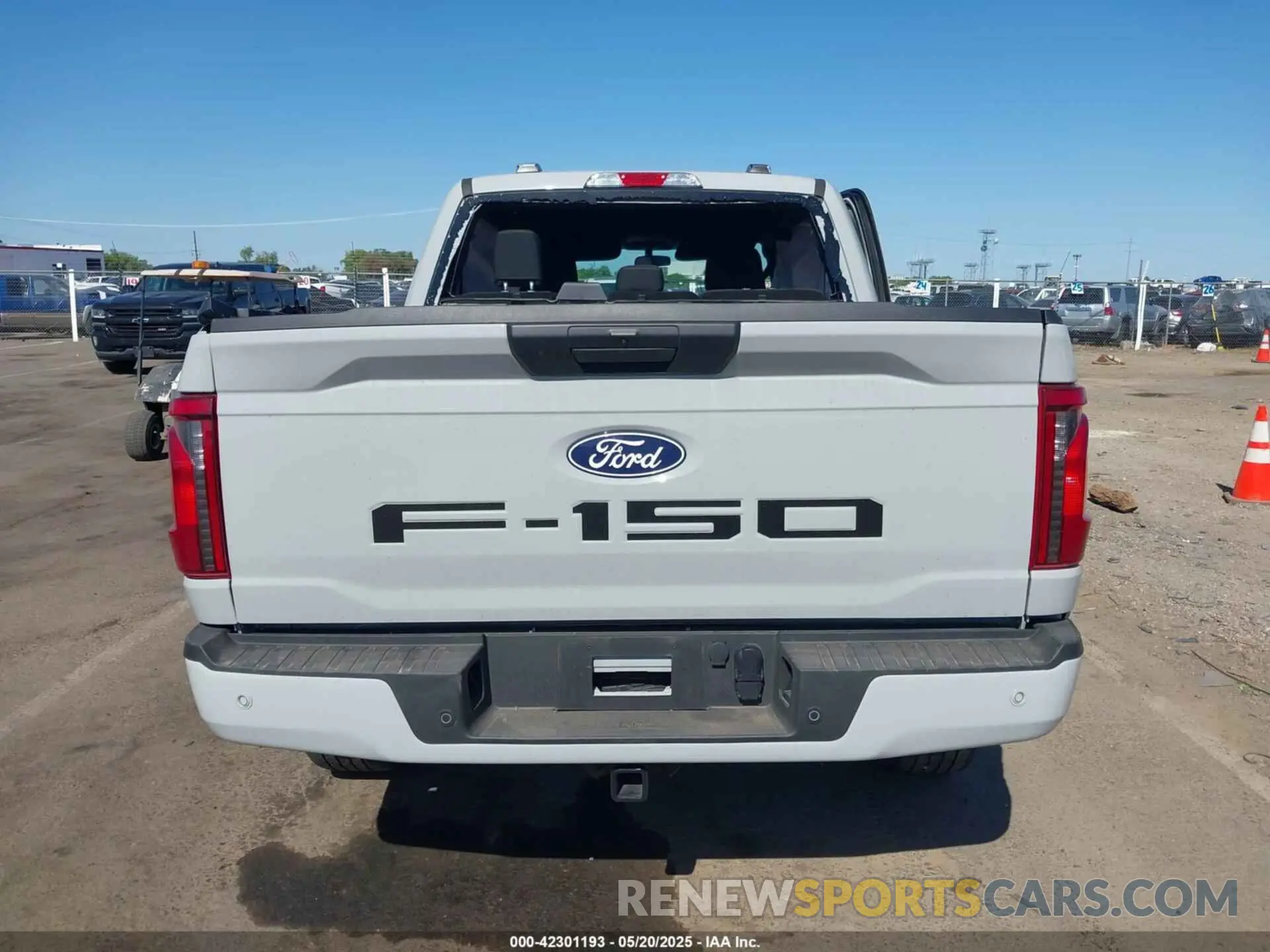 16 Photograph of a damaged car 1FTFW2L57RKF05854 FORD F-150 2024