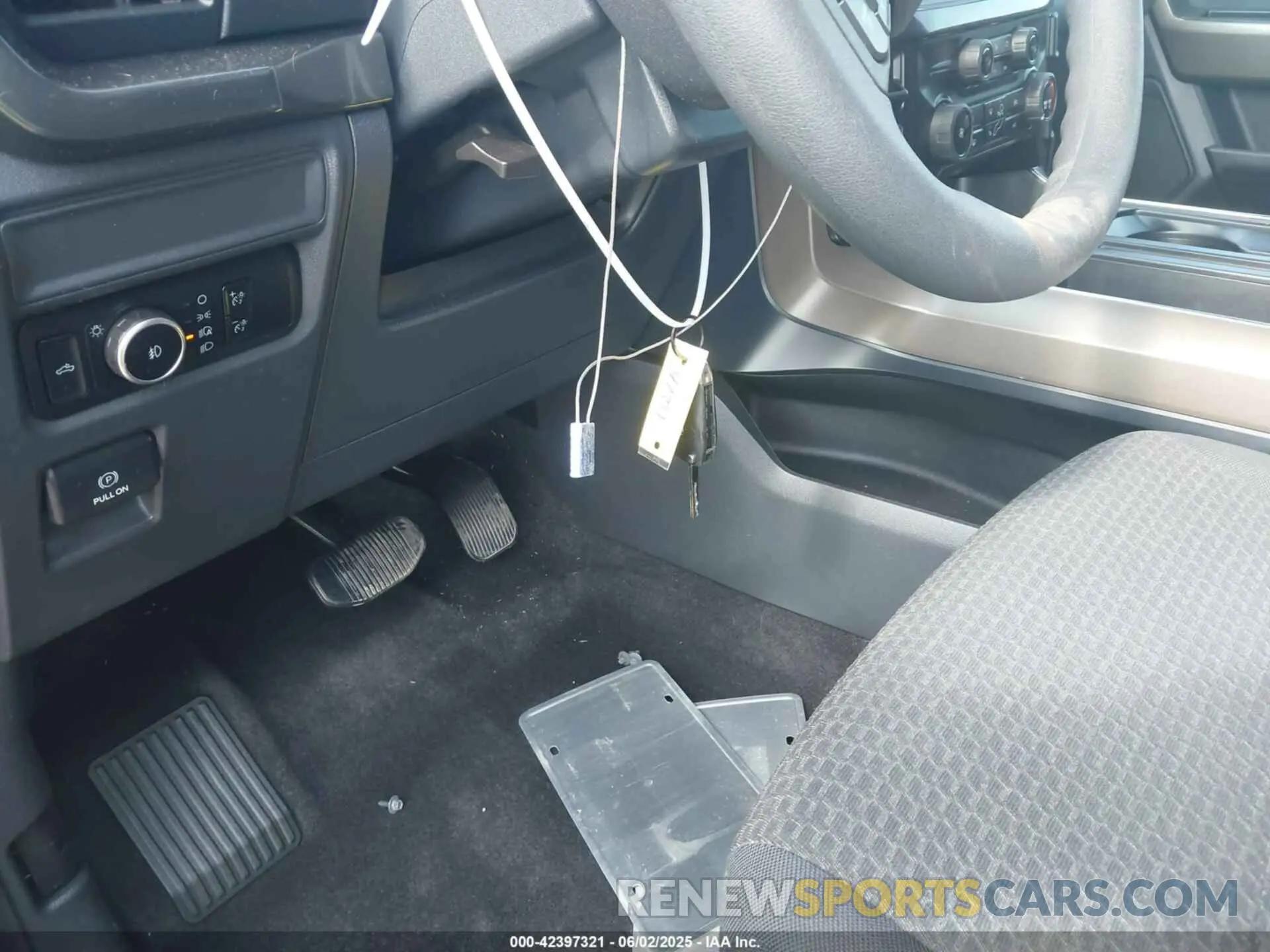 11 Photograph of a damaged car 1FTFW2L59RFB06839 FORD F-150 2024