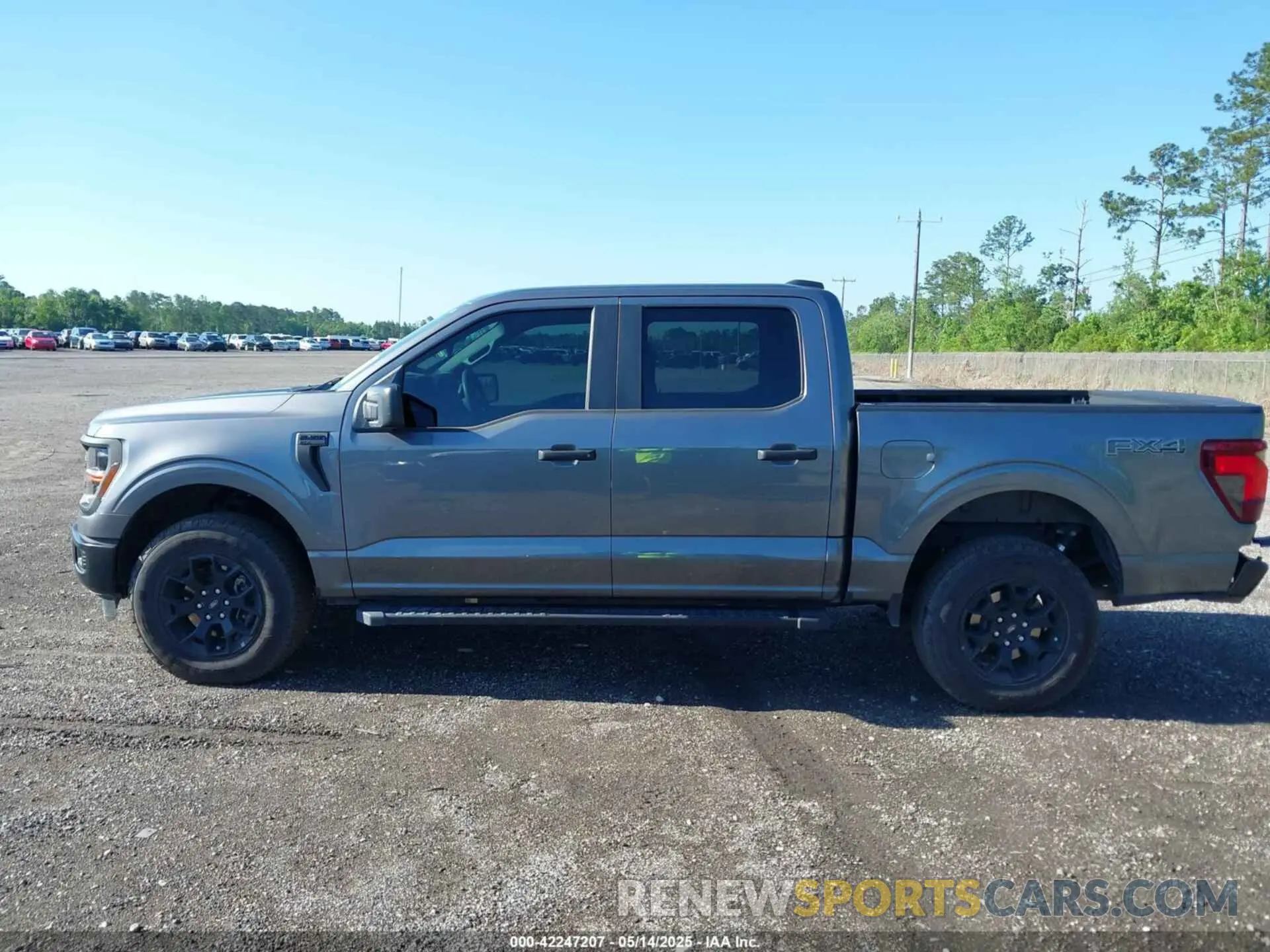 14 Photograph of a damaged car 1FTFW2L5XRFA14090 FORD F-150 2024