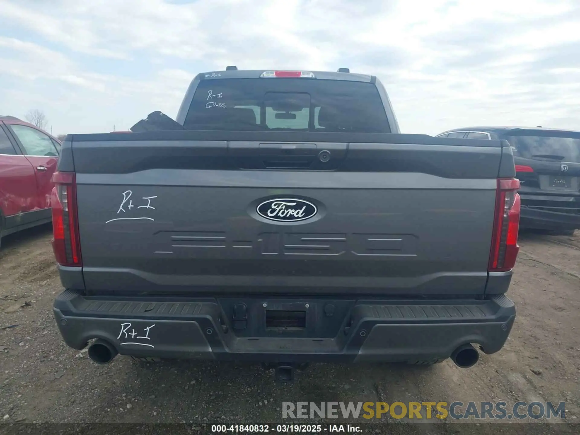 16 Photograph of a damaged car 1FTFW3L51RFC06732 FORD F-150 2024