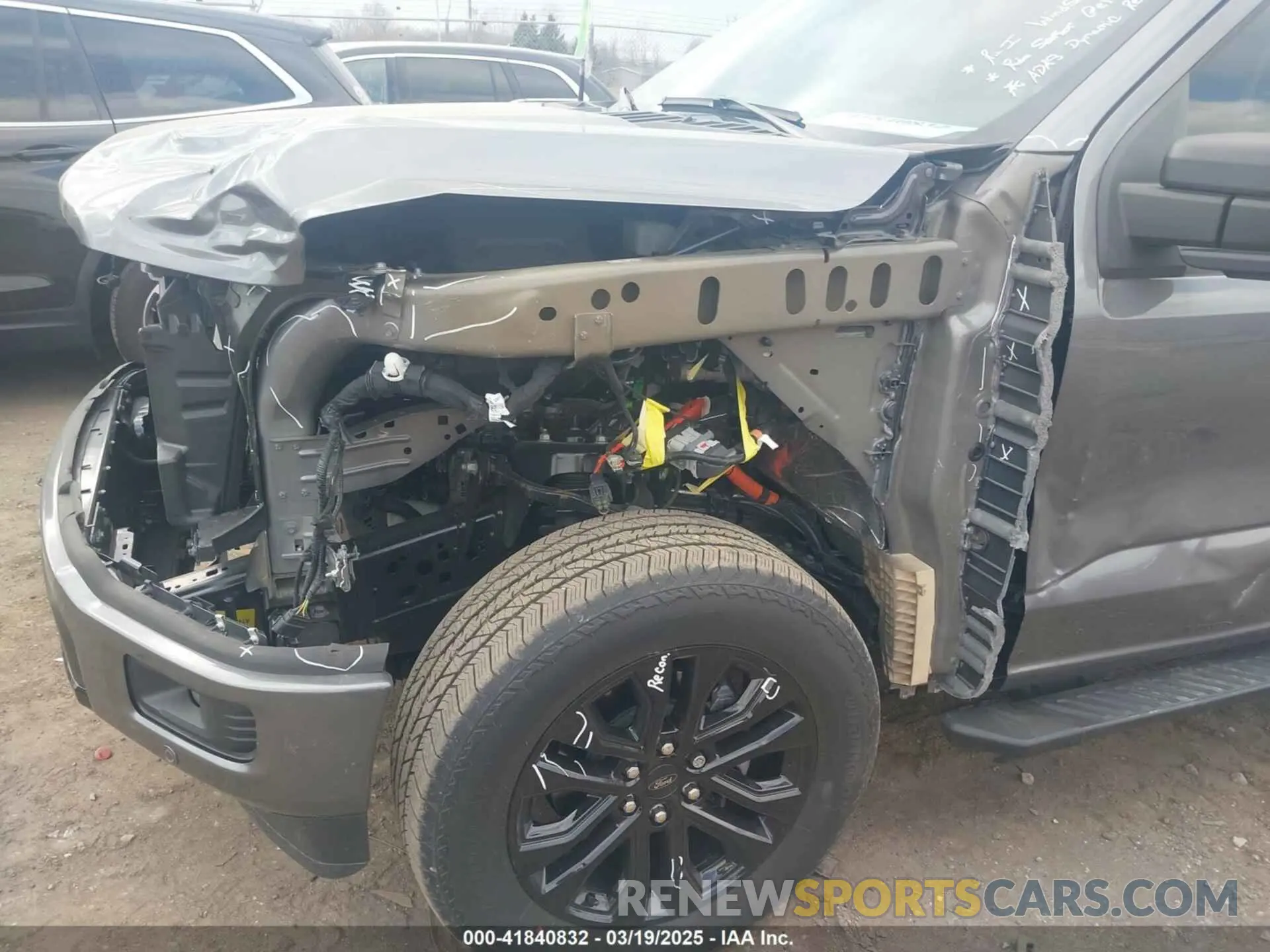 17 Photograph of a damaged car 1FTFW3L51RFC06732 FORD F-150 2024