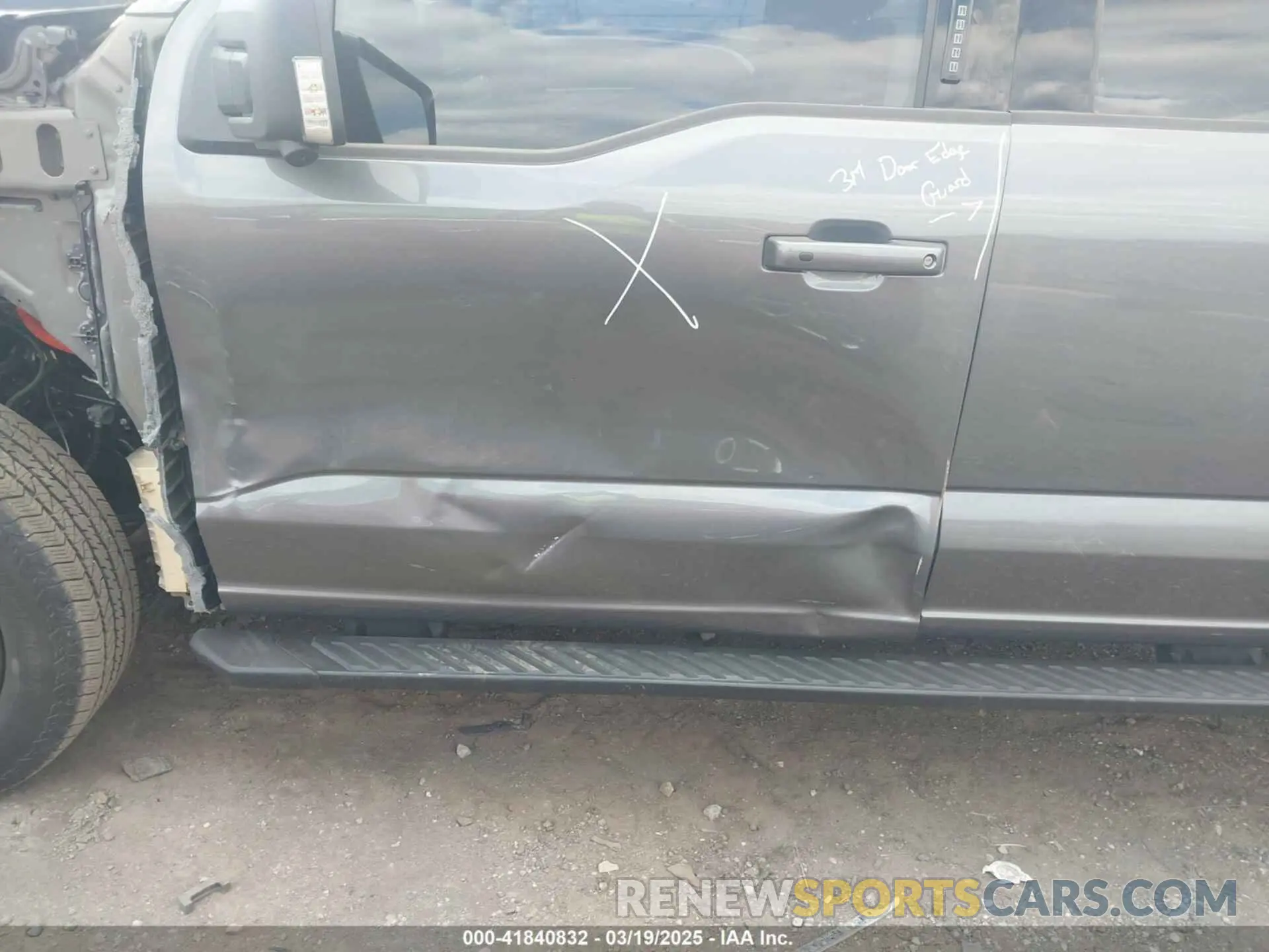 18 Photograph of a damaged car 1FTFW3L51RFC06732 FORD F-150 2024