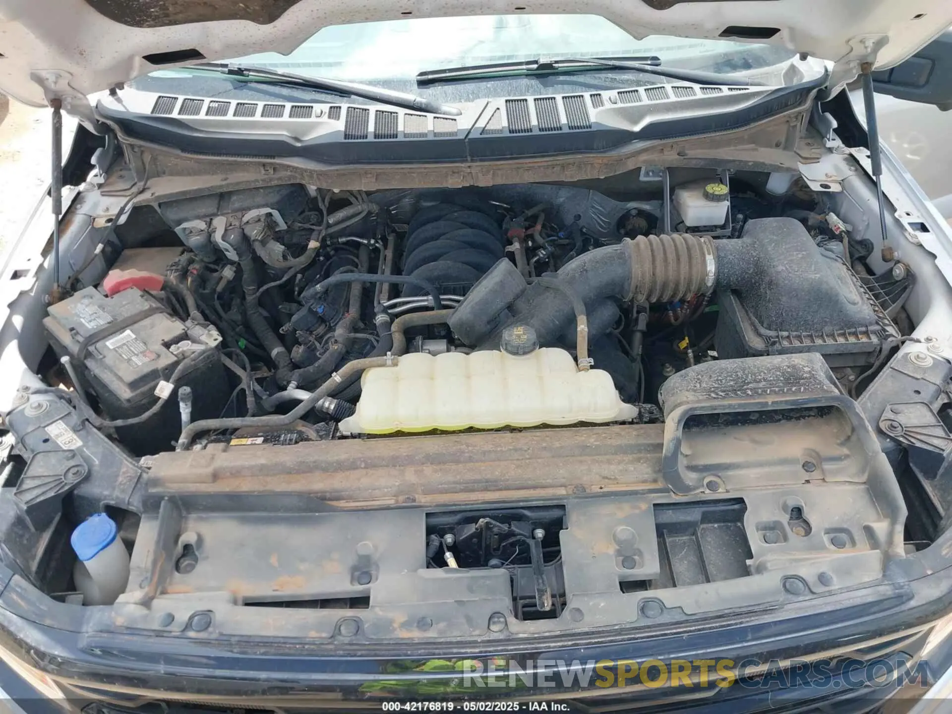 10 Photograph of a damaged car 1FTFW3L58RFC19977 FORD F-150 2024