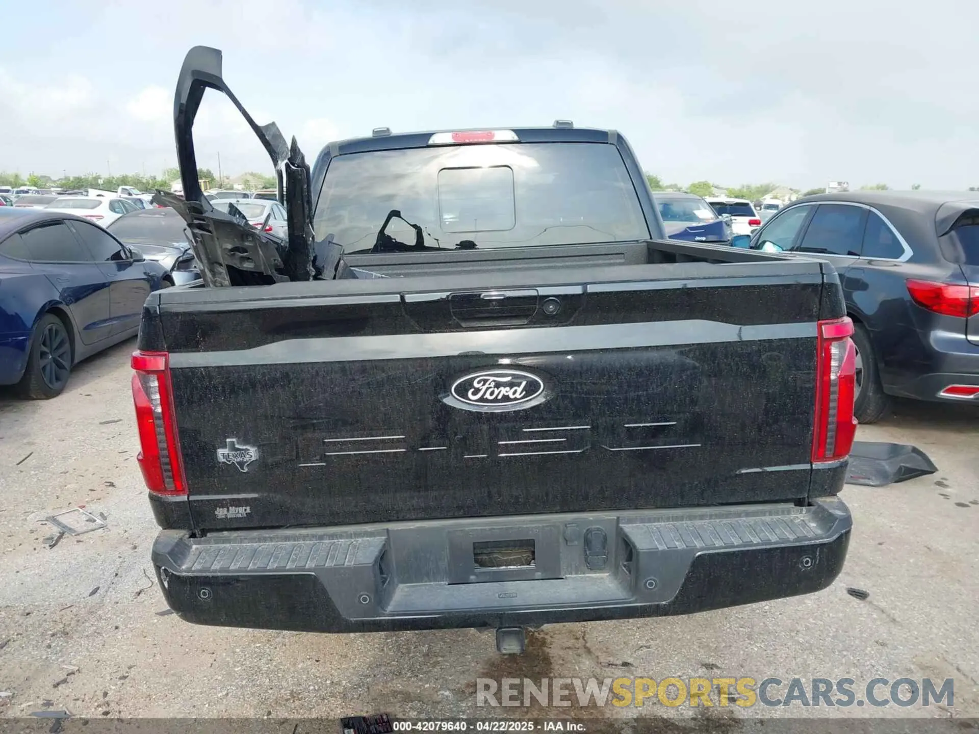 17 Photograph of a damaged car 1FTFW3L58RKF06260 FORD F-150 2024