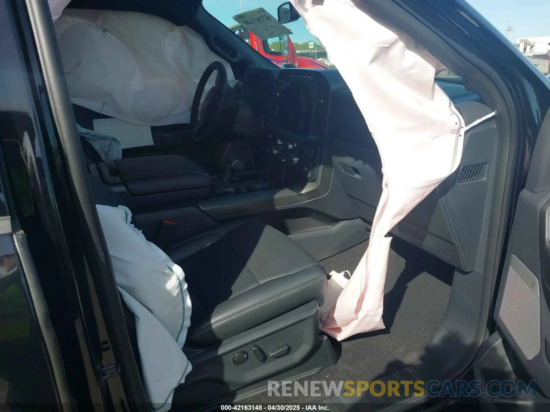 5 Photograph of a damaged car 1FTFW3L82RFB83360 FORD F-150 2024