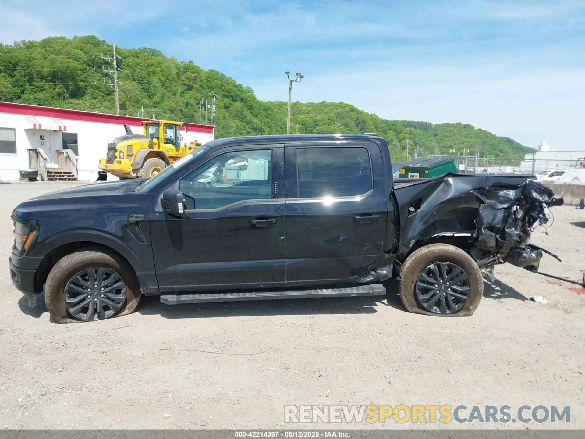 15 Photograph of a damaged car 1FTFW3L85RFA63889 FORD F-150 2024