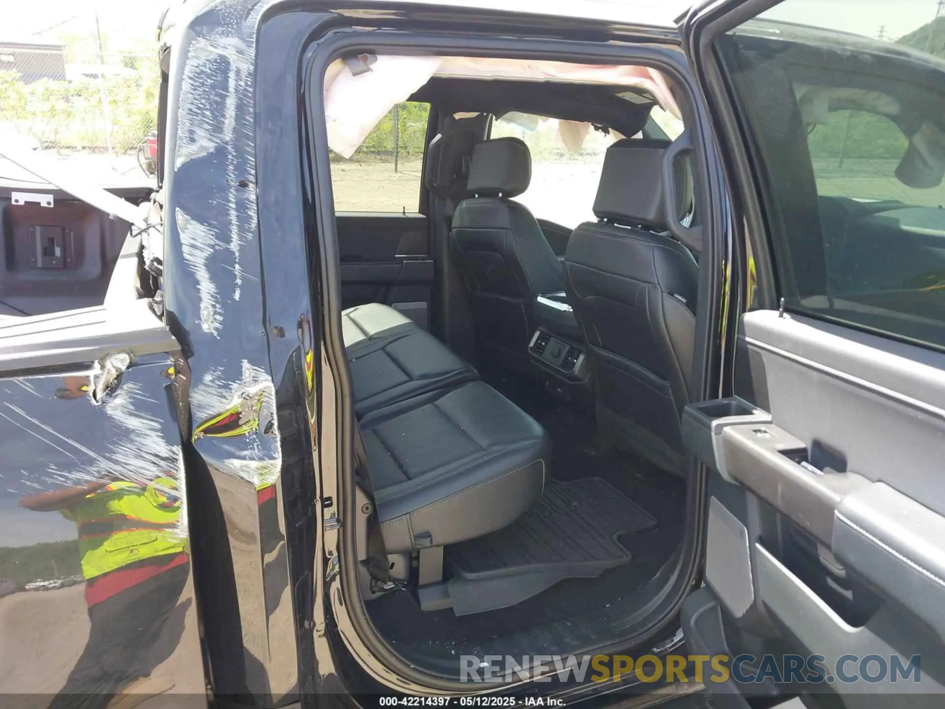 8 Photograph of a damaged car 1FTFW3L85RFA63889 FORD F-150 2024