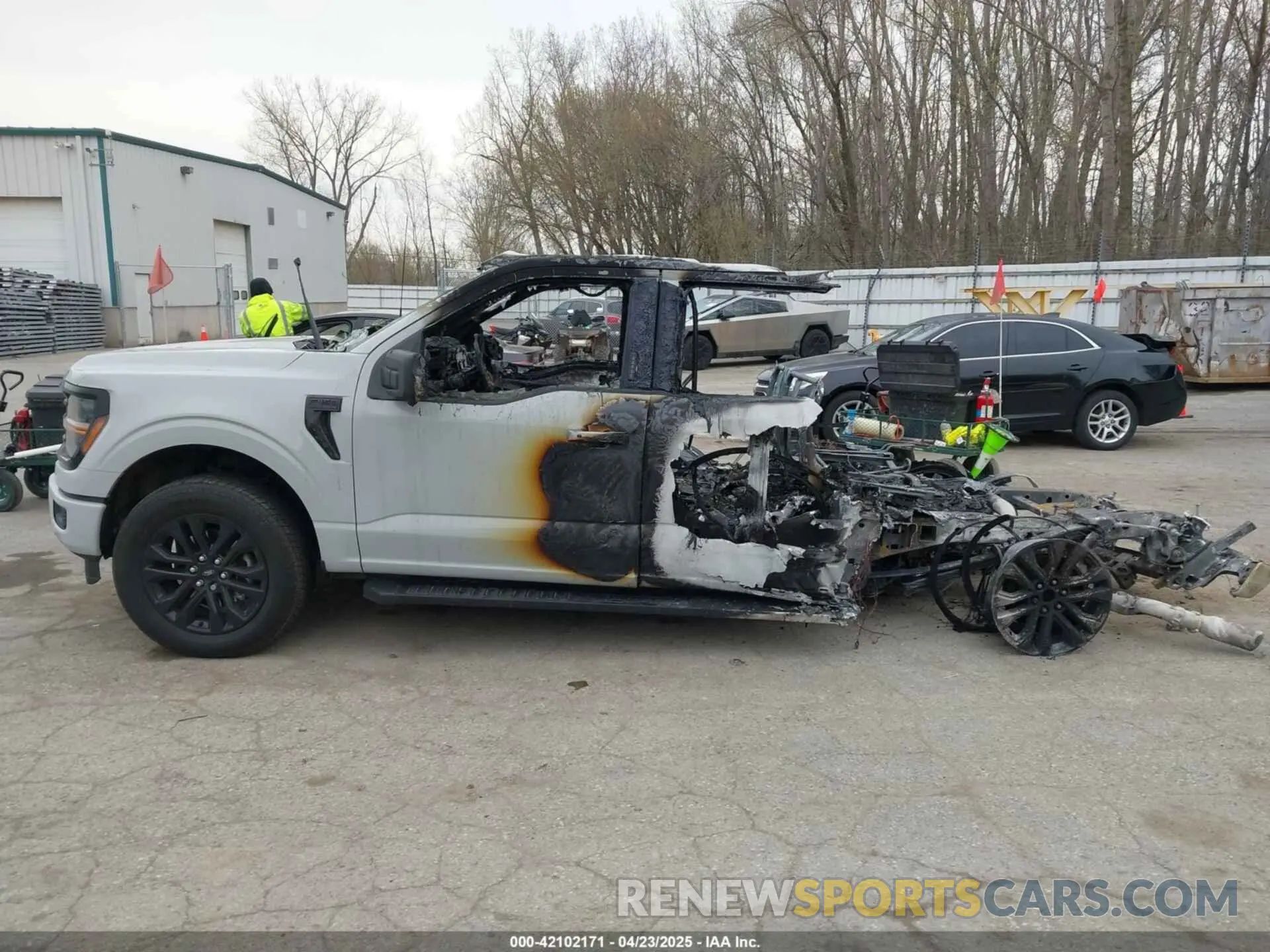 13 Photograph of a damaged car 1FTFW3L87RFA36337 FORD F-150 2024