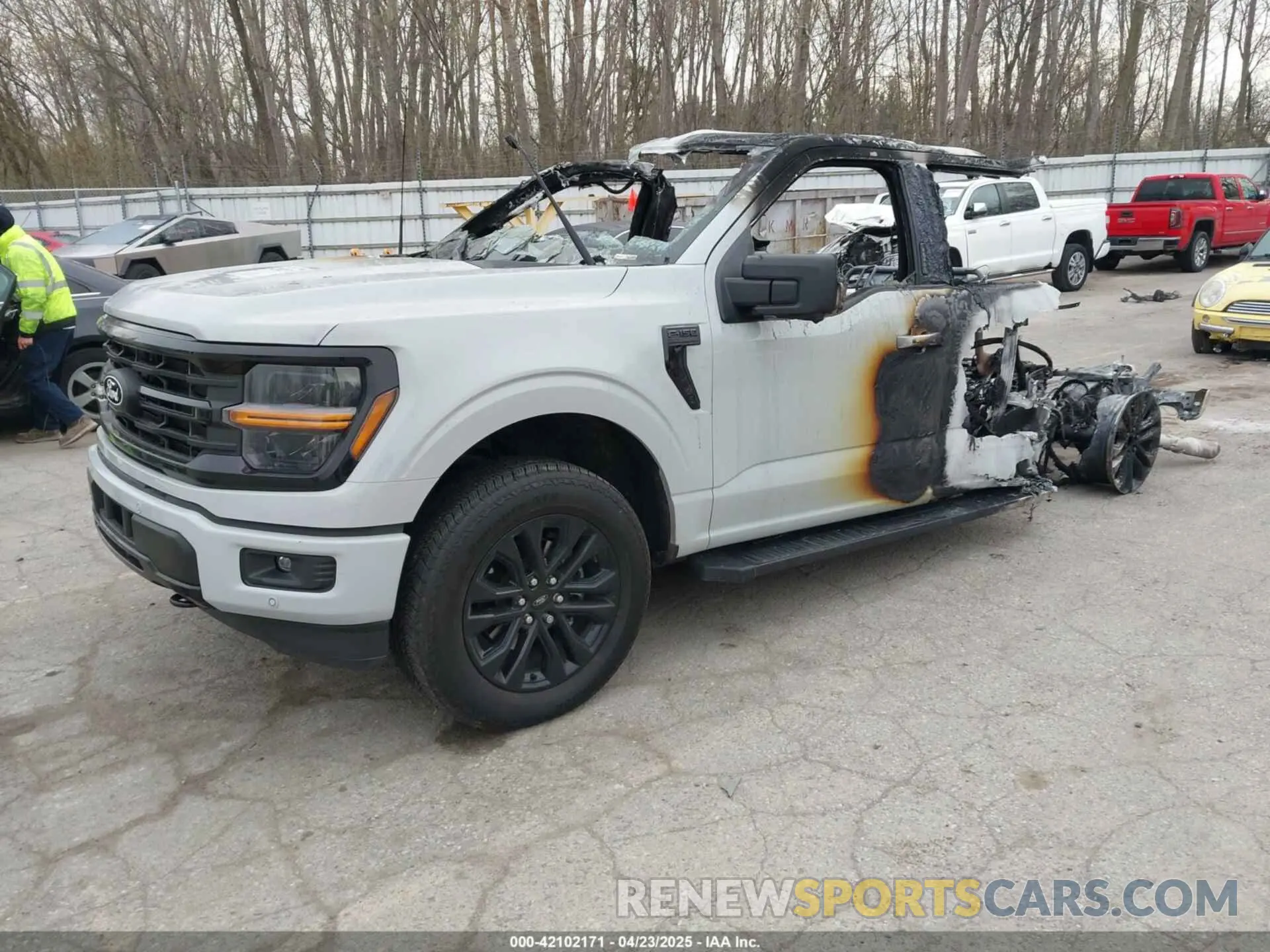 2 Photograph of a damaged car 1FTFW3L87RFA36337 FORD F-150 2024