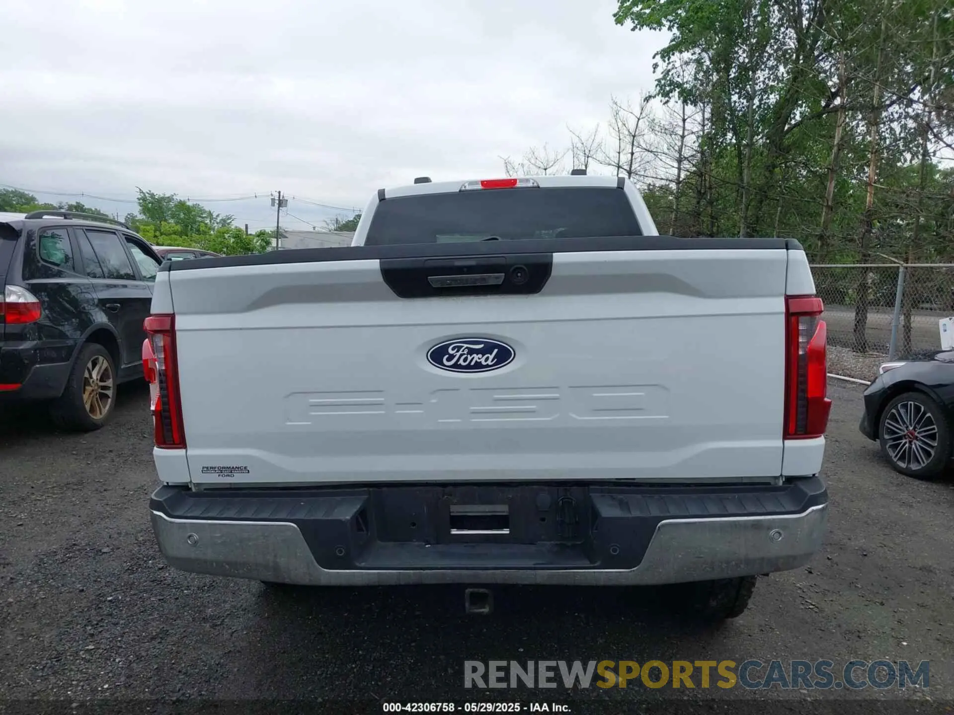 16 Photograph of a damaged car 1FTFW3LD0RFA40985 FORD F-150 2024