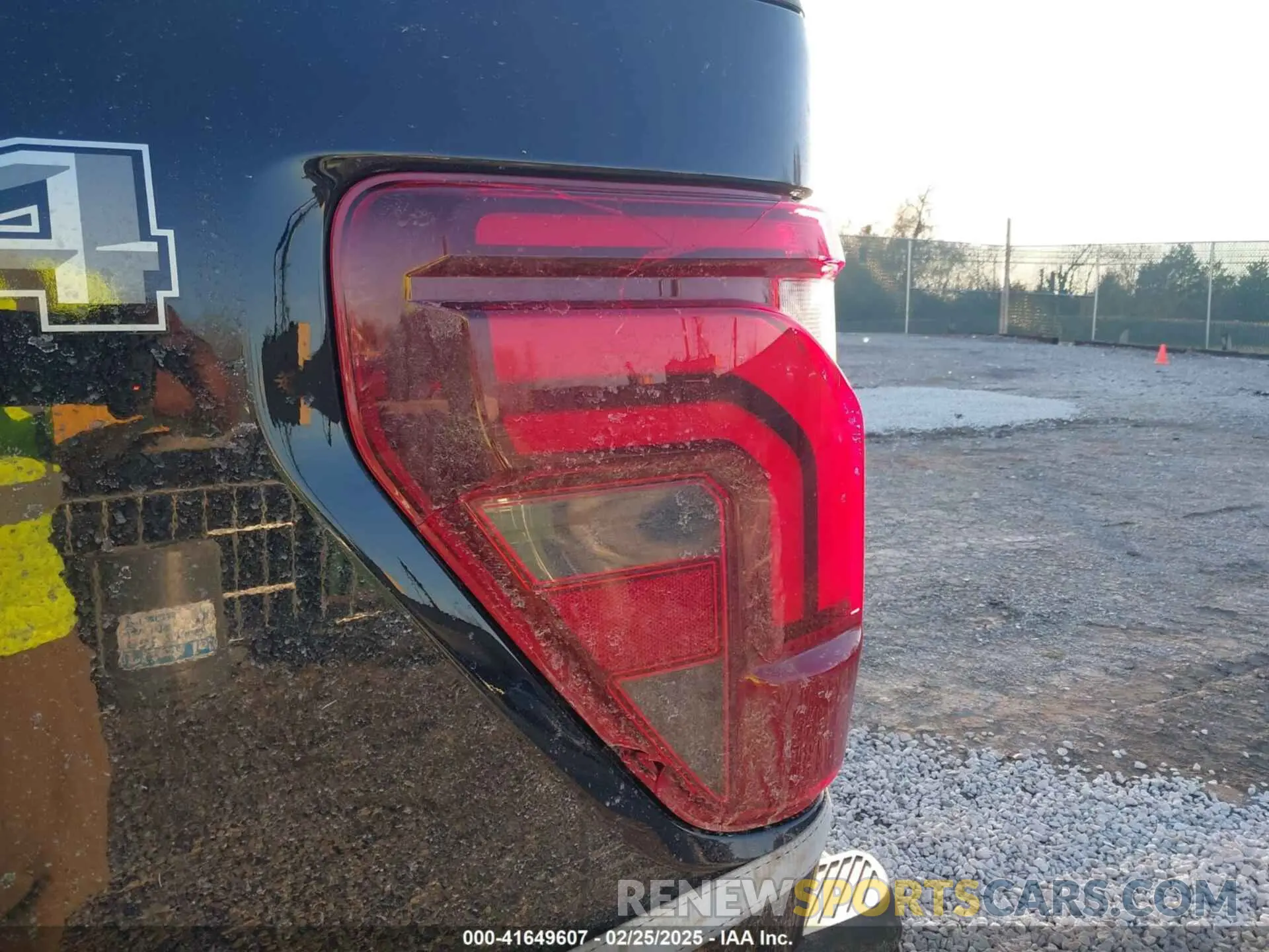 19 Photograph of a damaged car 1FTFW5L55RFB64576 FORD F-150 2024
