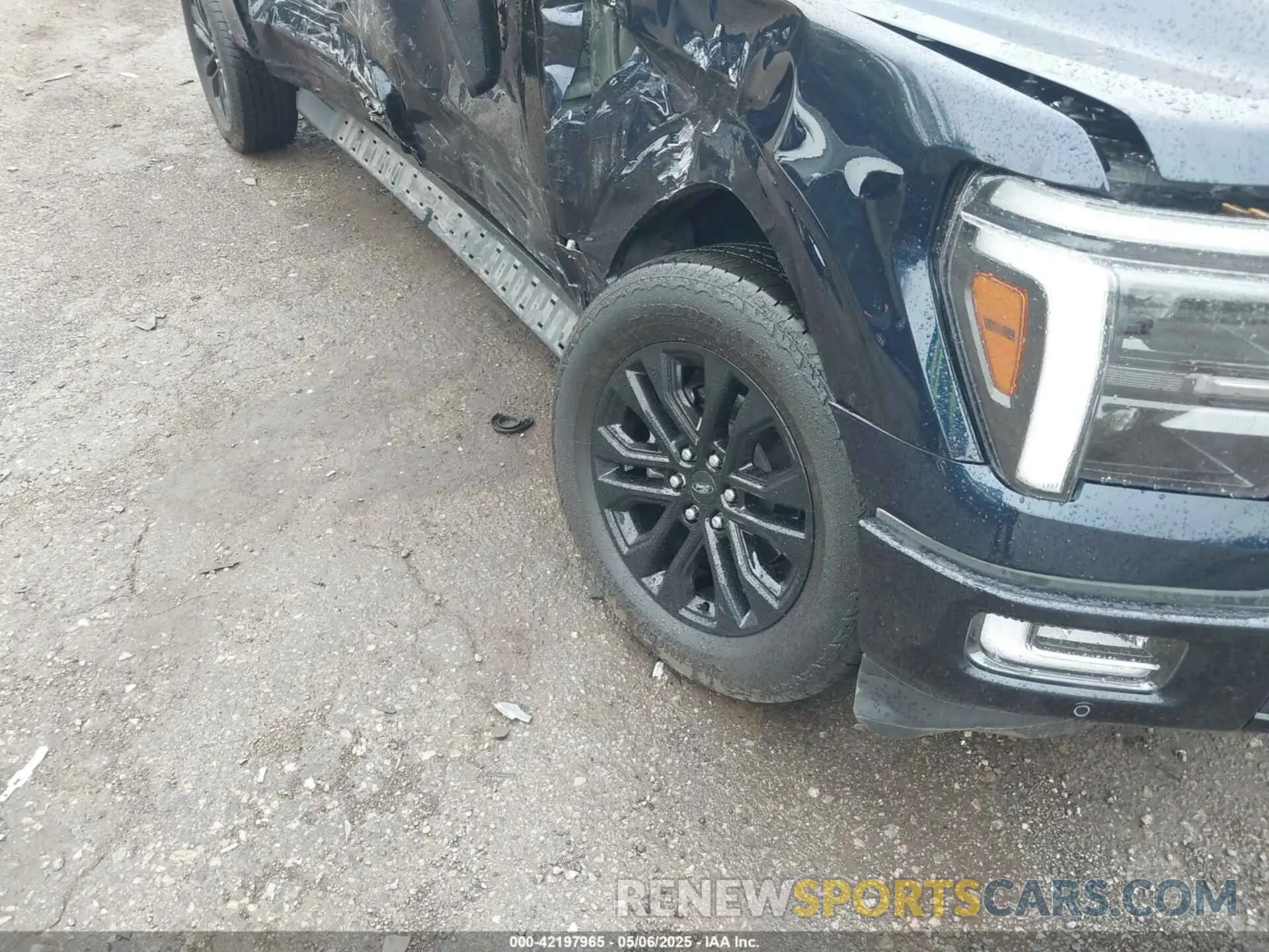 19 Photograph of a damaged car 1FTFW5L85RFB90881 FORD F-150 2024