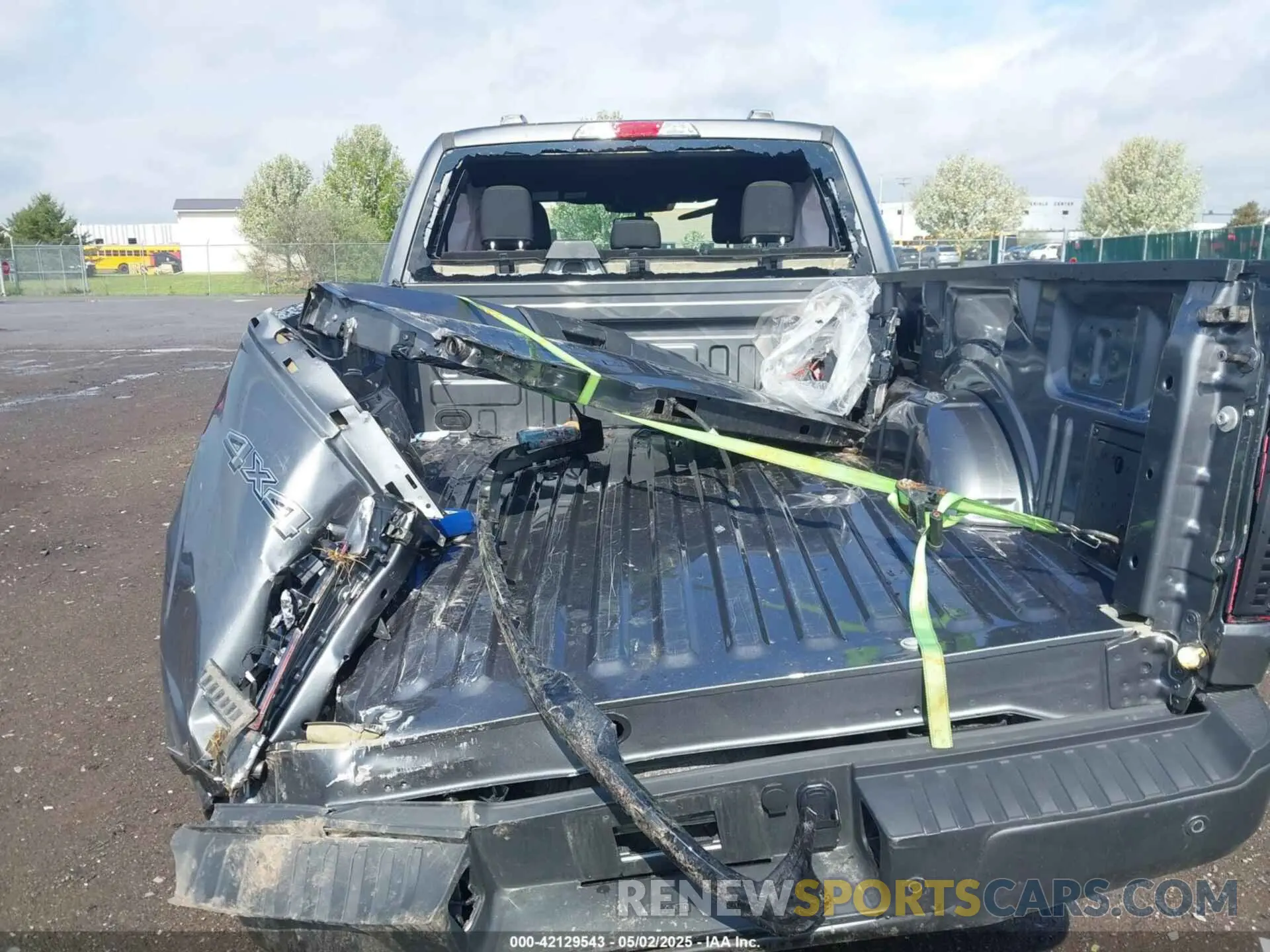 12 Photograph of a damaged car 1FTFX2L51RKE76915 FORD F-150 2024