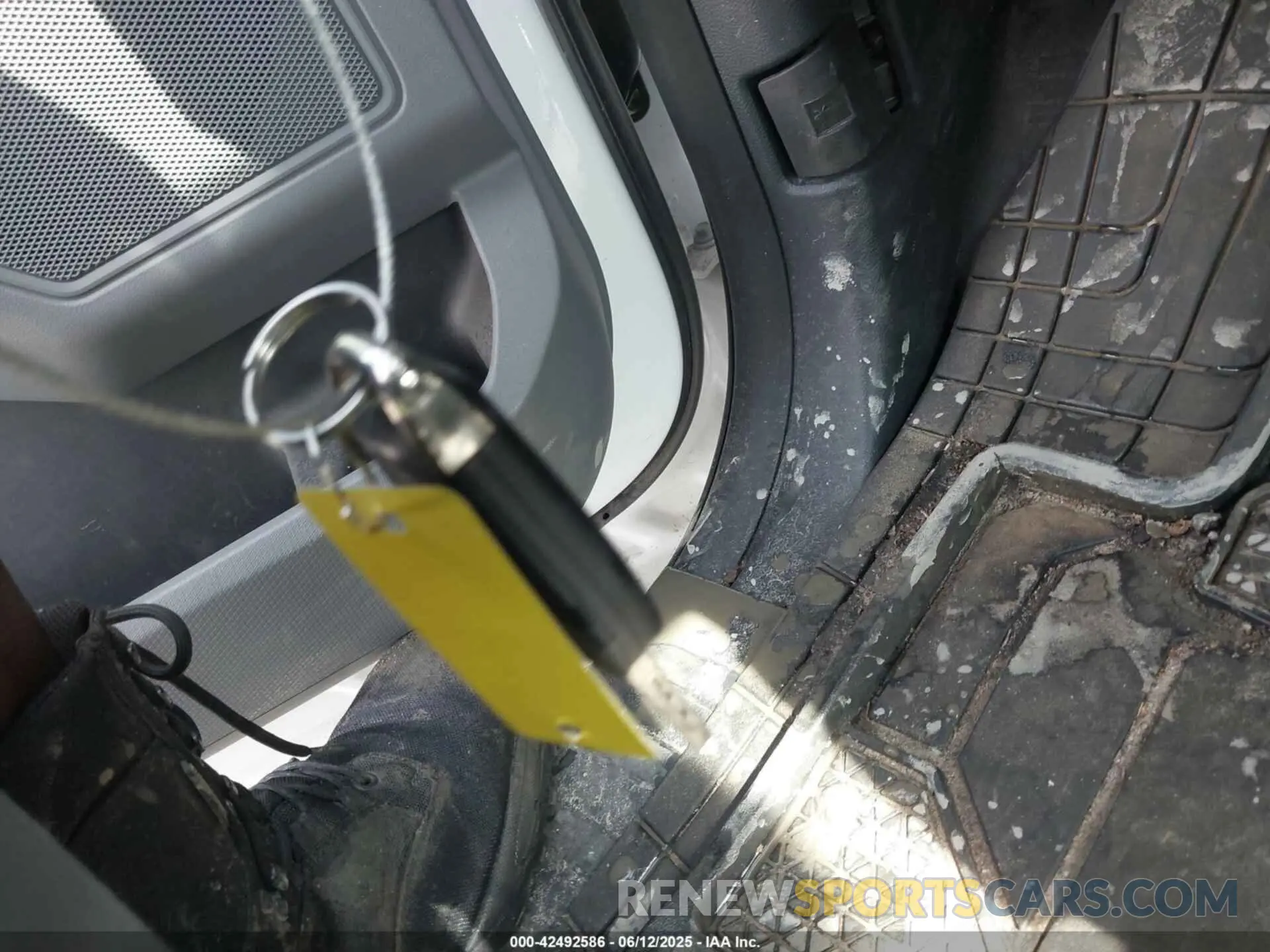 11 Photograph of a damaged car 1FTMF1KP5RKF59240 FORD F-150 2024