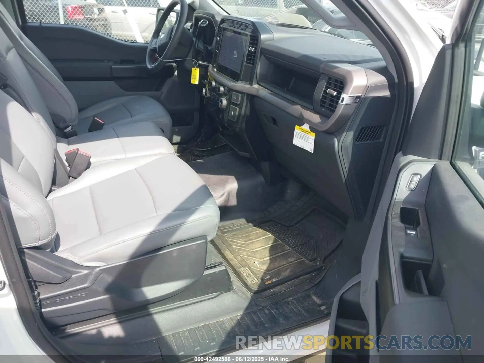 5 Photograph of a damaged car 1FTMF1KP5RKF59240 FORD F-150 2024